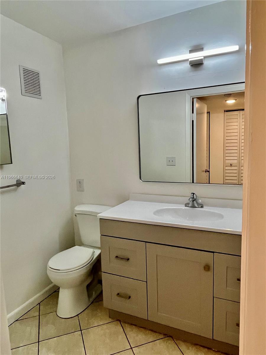 CASABLANCA ISLES CONDO - Residential Lease