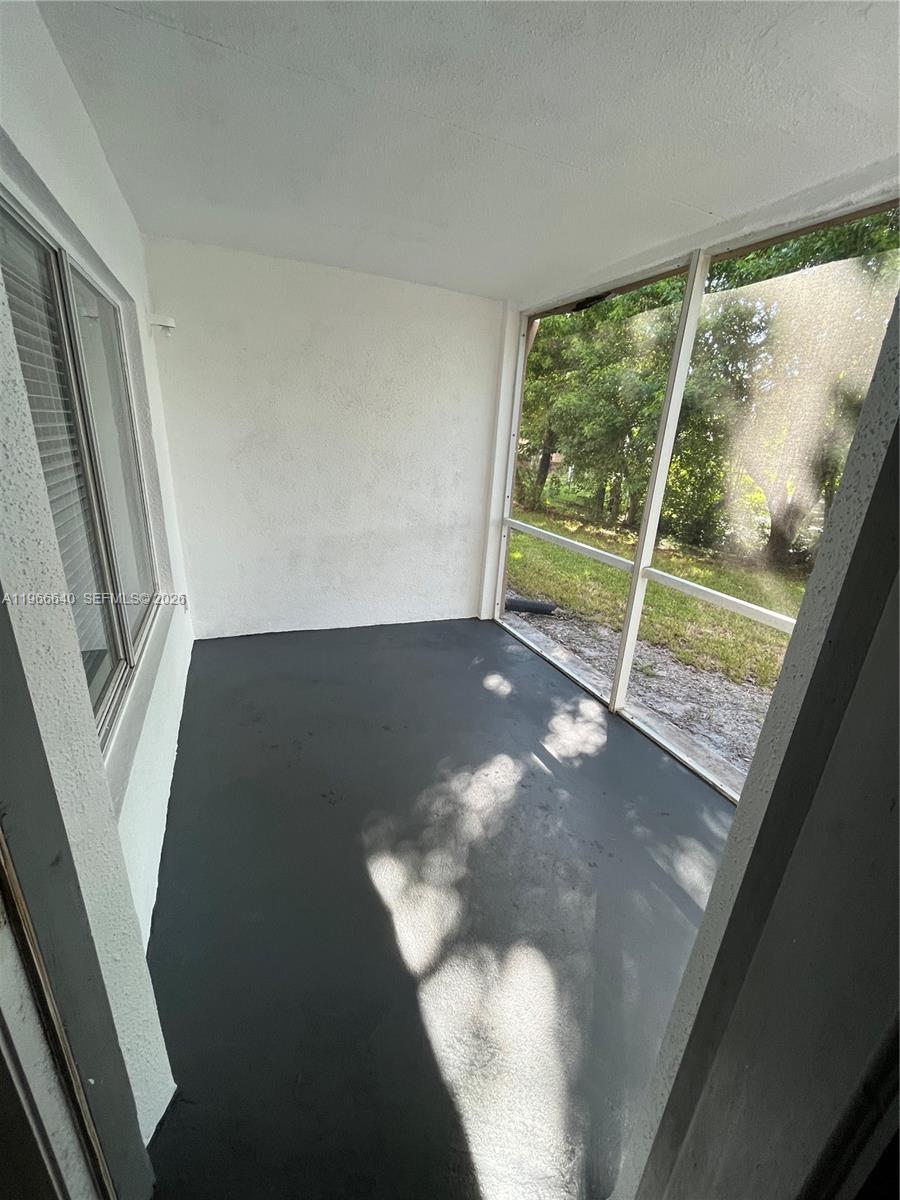 CASABLANCA ISLES CONDO - Residential Lease