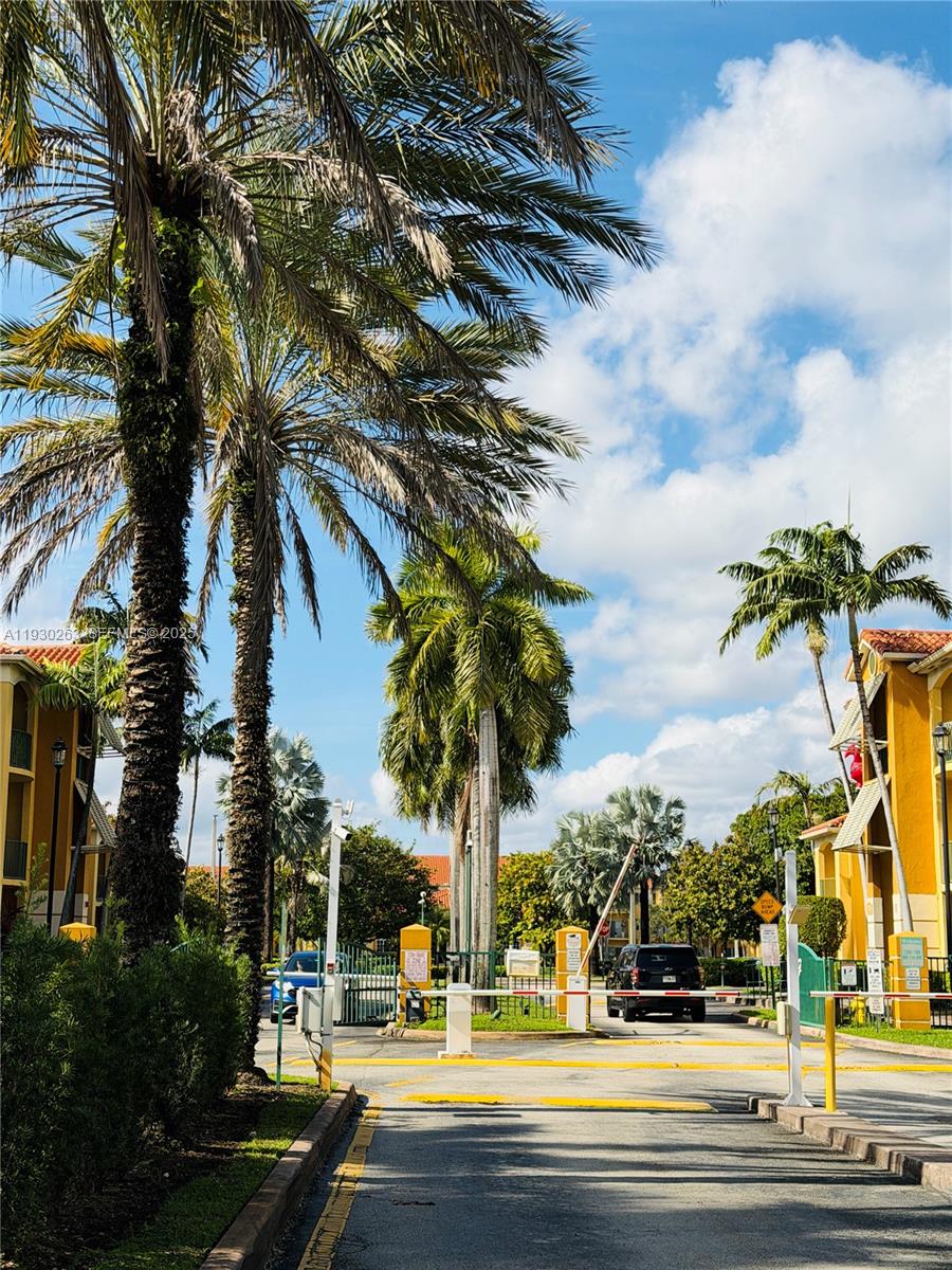 PALM GARDENS AT DORAL CON - Residential Lease