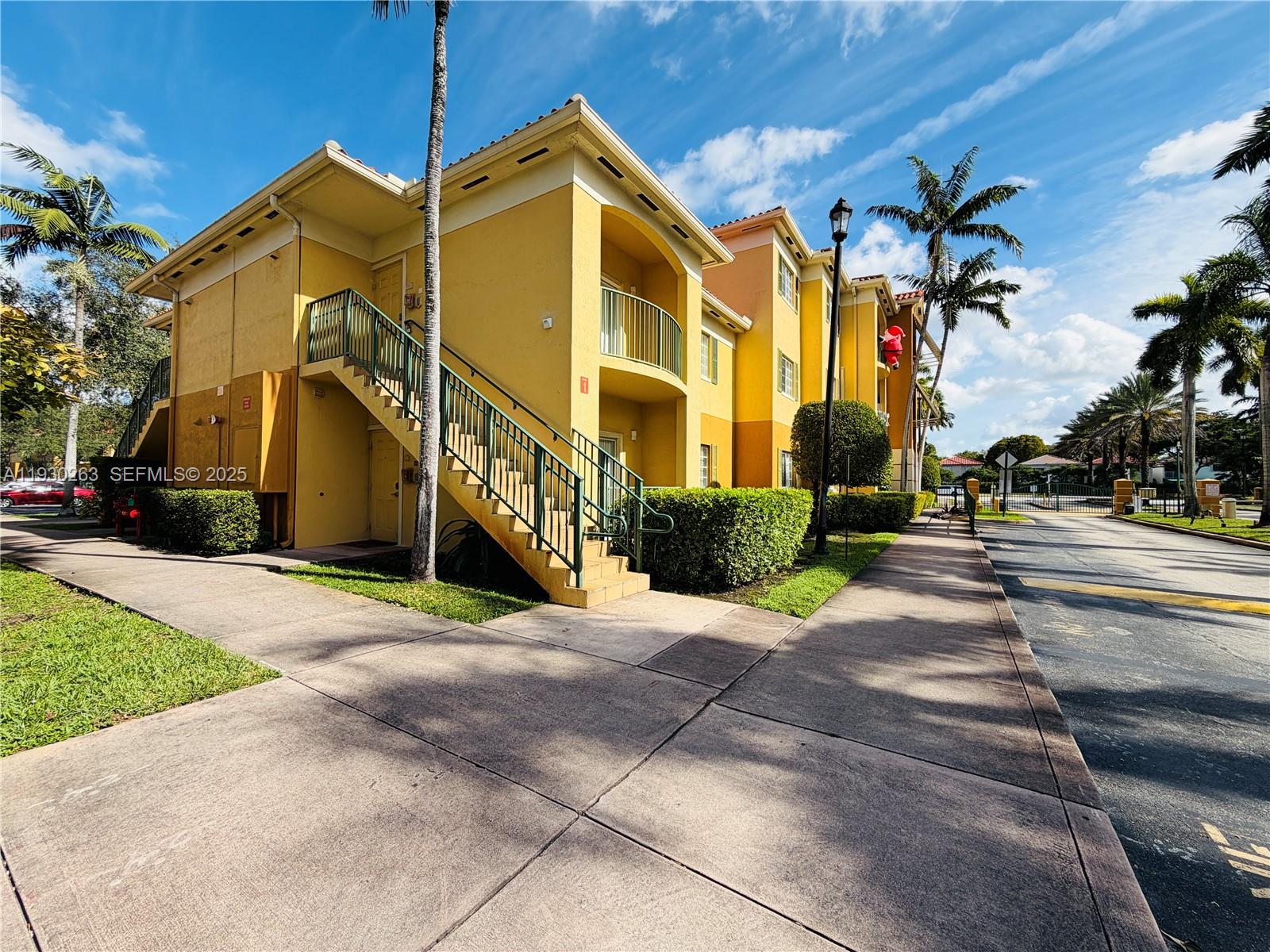 PALM GARDENS AT DORAL CON - Residential Lease