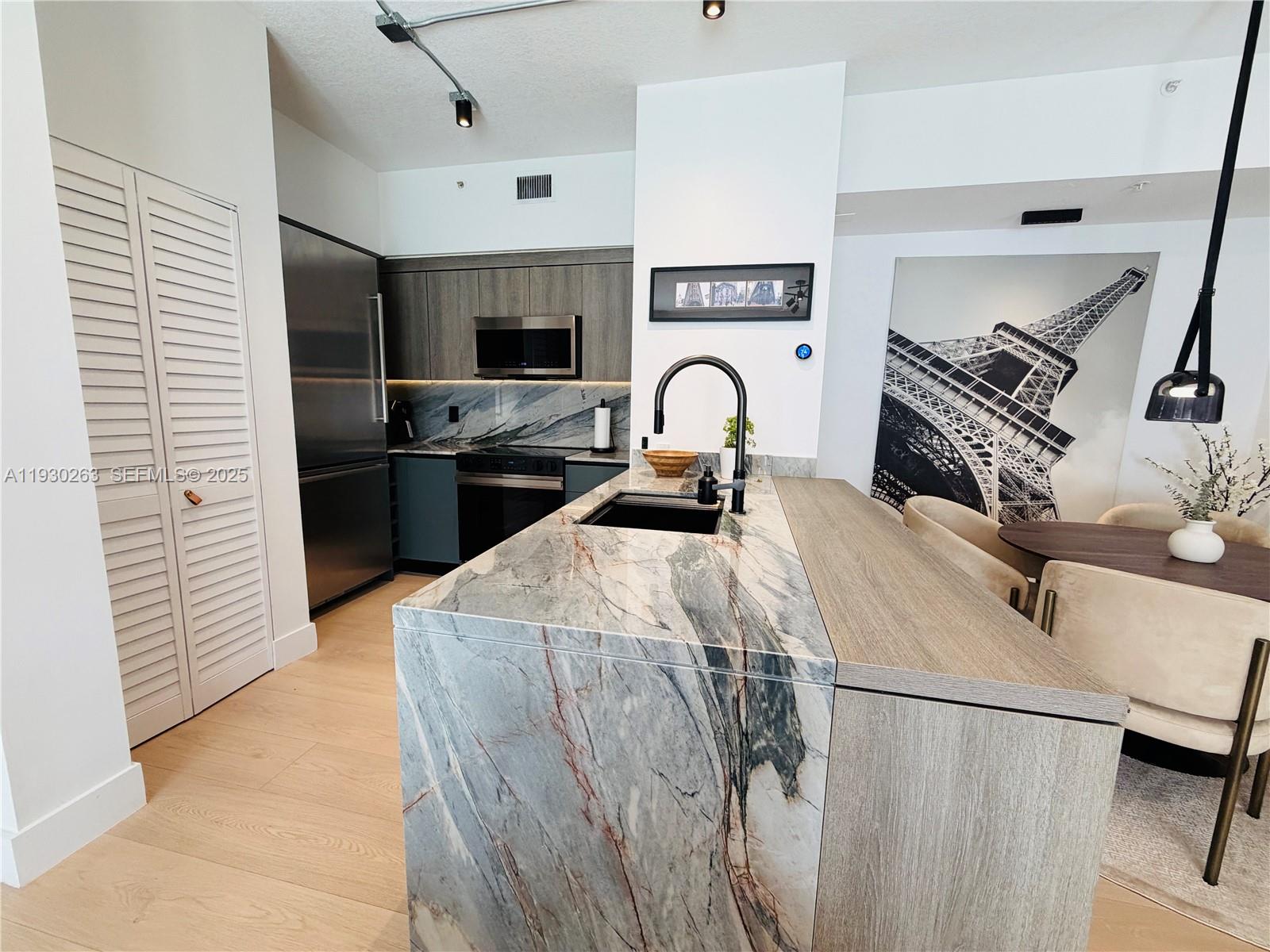 PALM GARDENS AT DORAL CON - Residential Lease