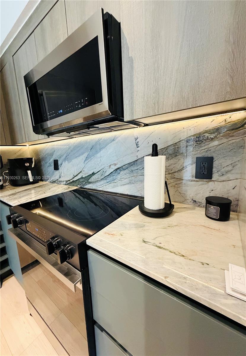 PALM GARDENS AT DORAL CON - Residential Lease