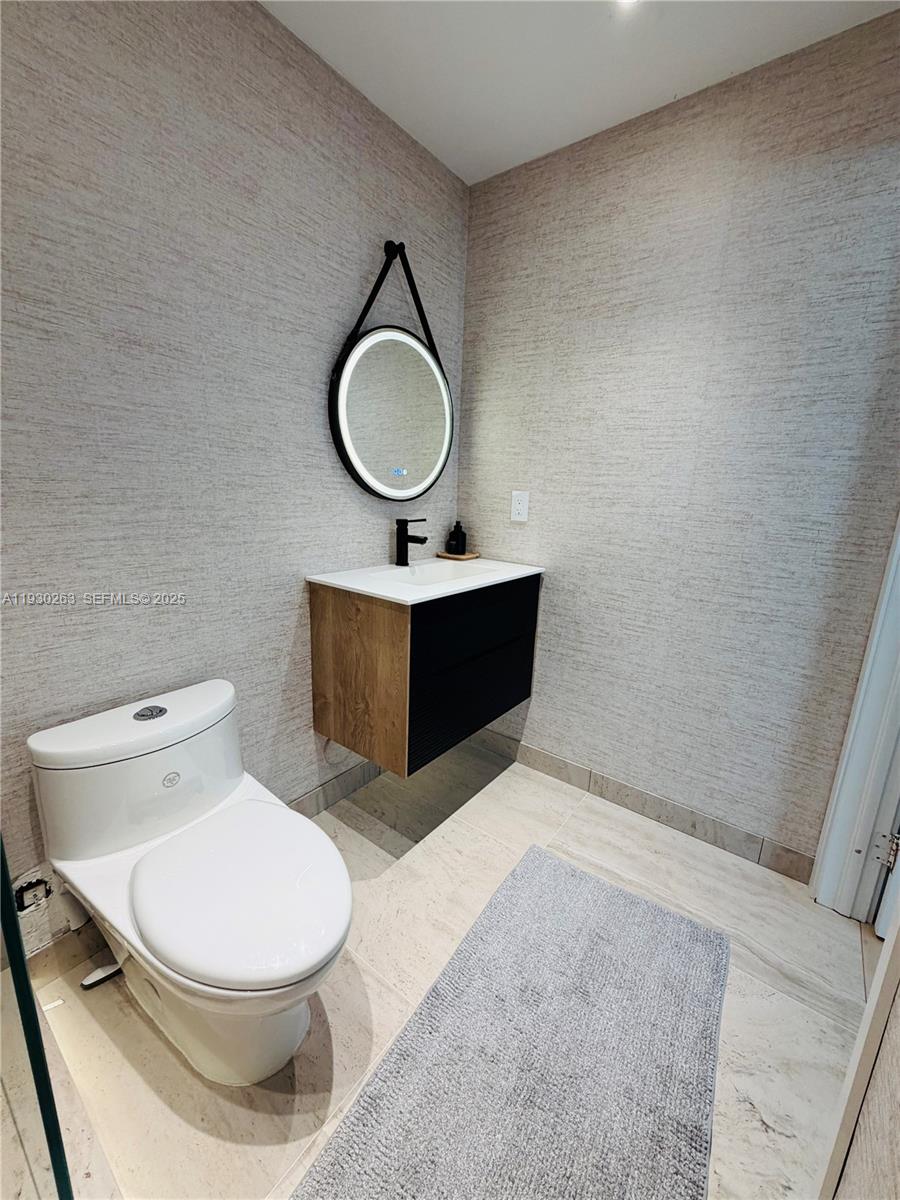 PALM GARDENS AT DORAL CON - Residential Lease