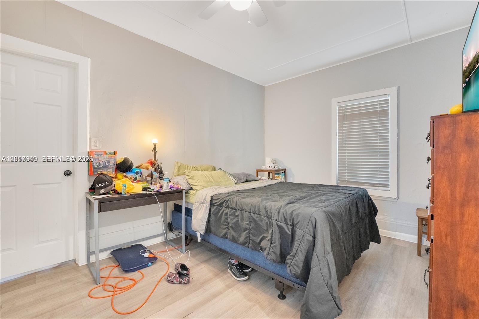 BISCAYNE AVE TRACT - Residential Income