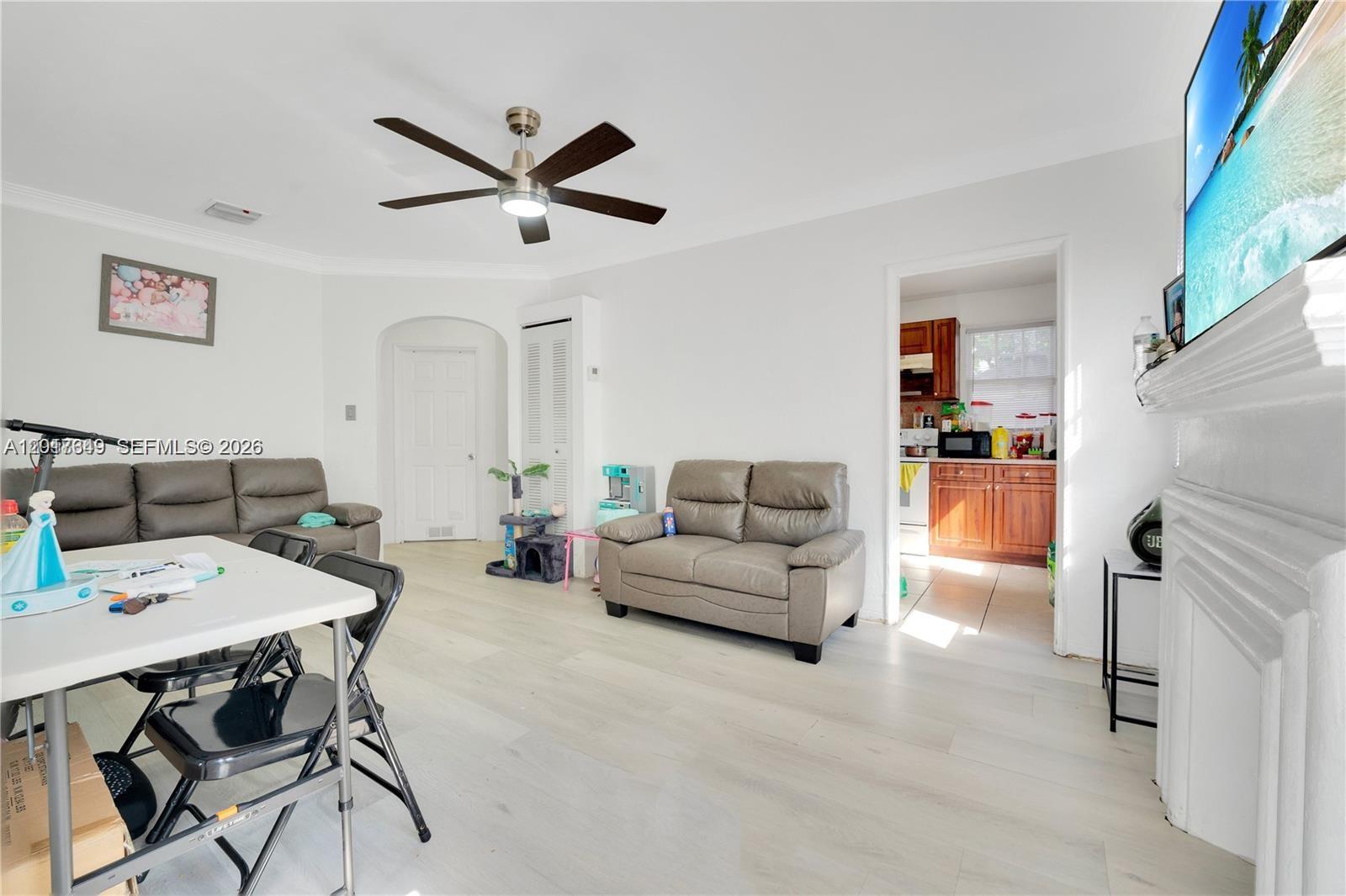 BISCAYNE AVE TRACT - Residential Income