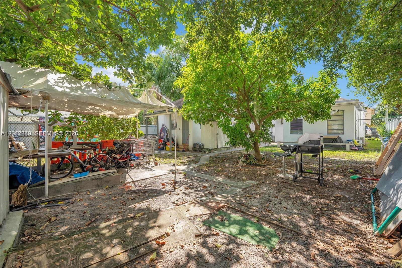 BISCAYNE AVE TRACT - Residential Income