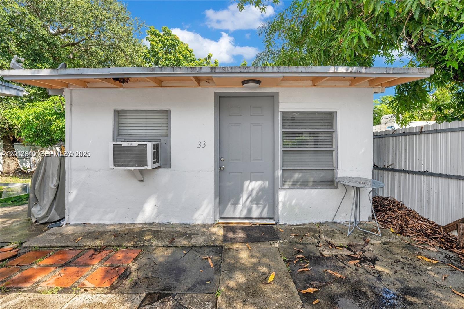 BISCAYNE AVE TRACT - Residential Income