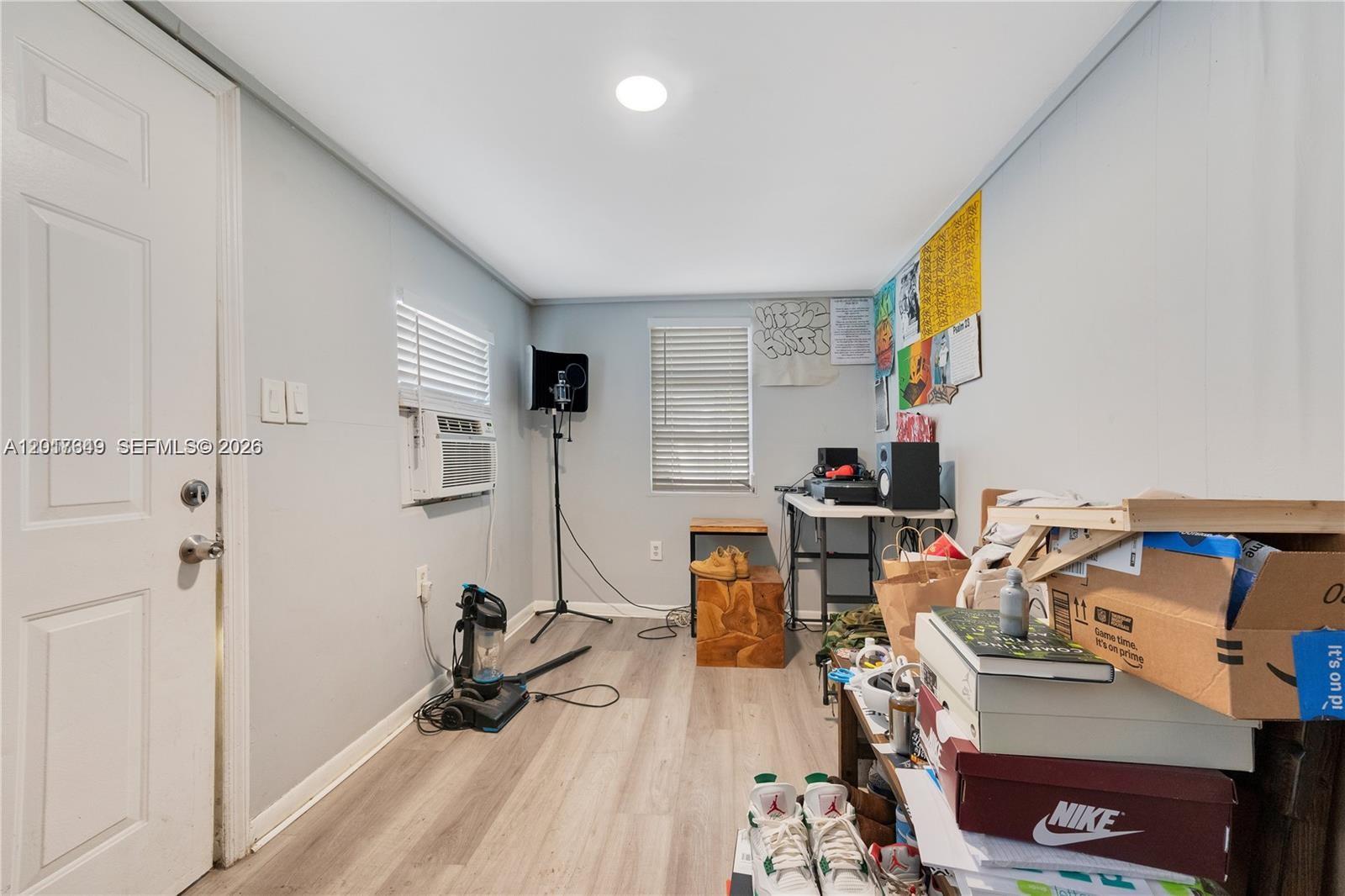 BISCAYNE AVE TRACT - Residential Income