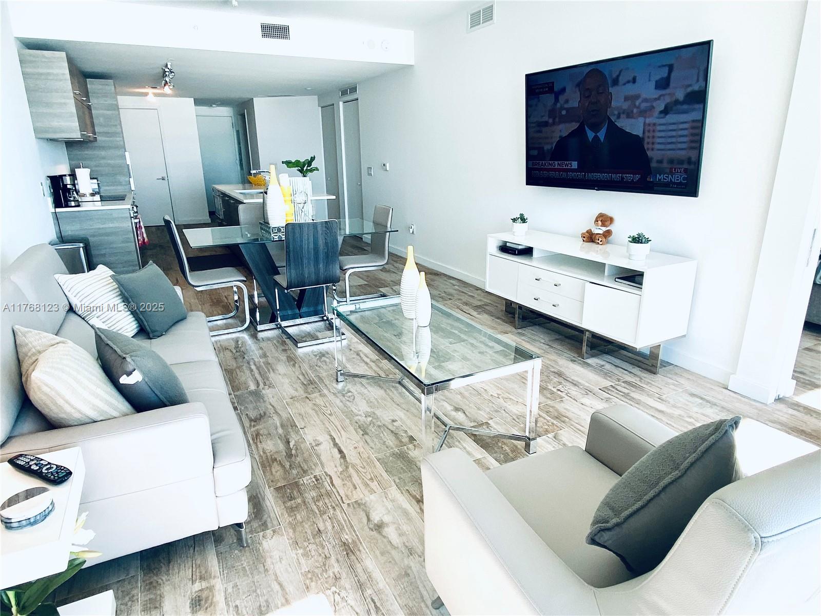 PARAISO BAY CONDO - Residential