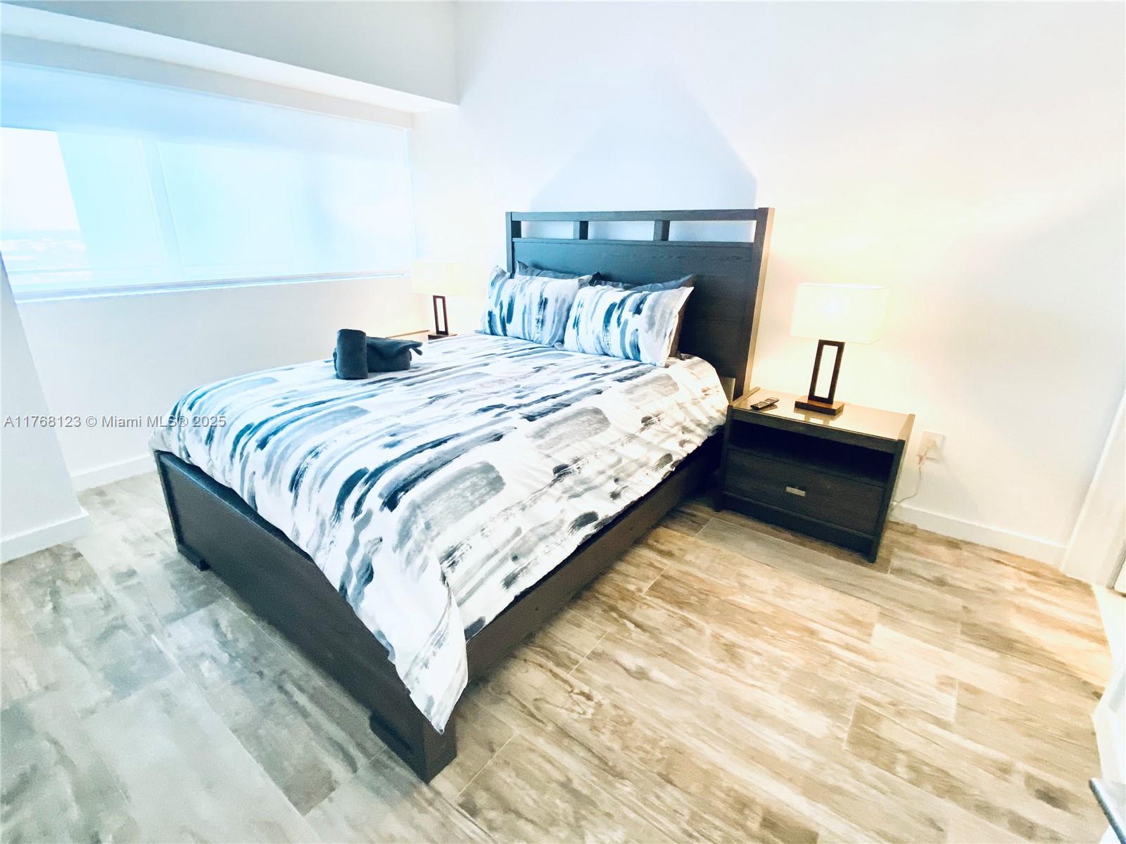 PARAISO BAY CONDO - Residential