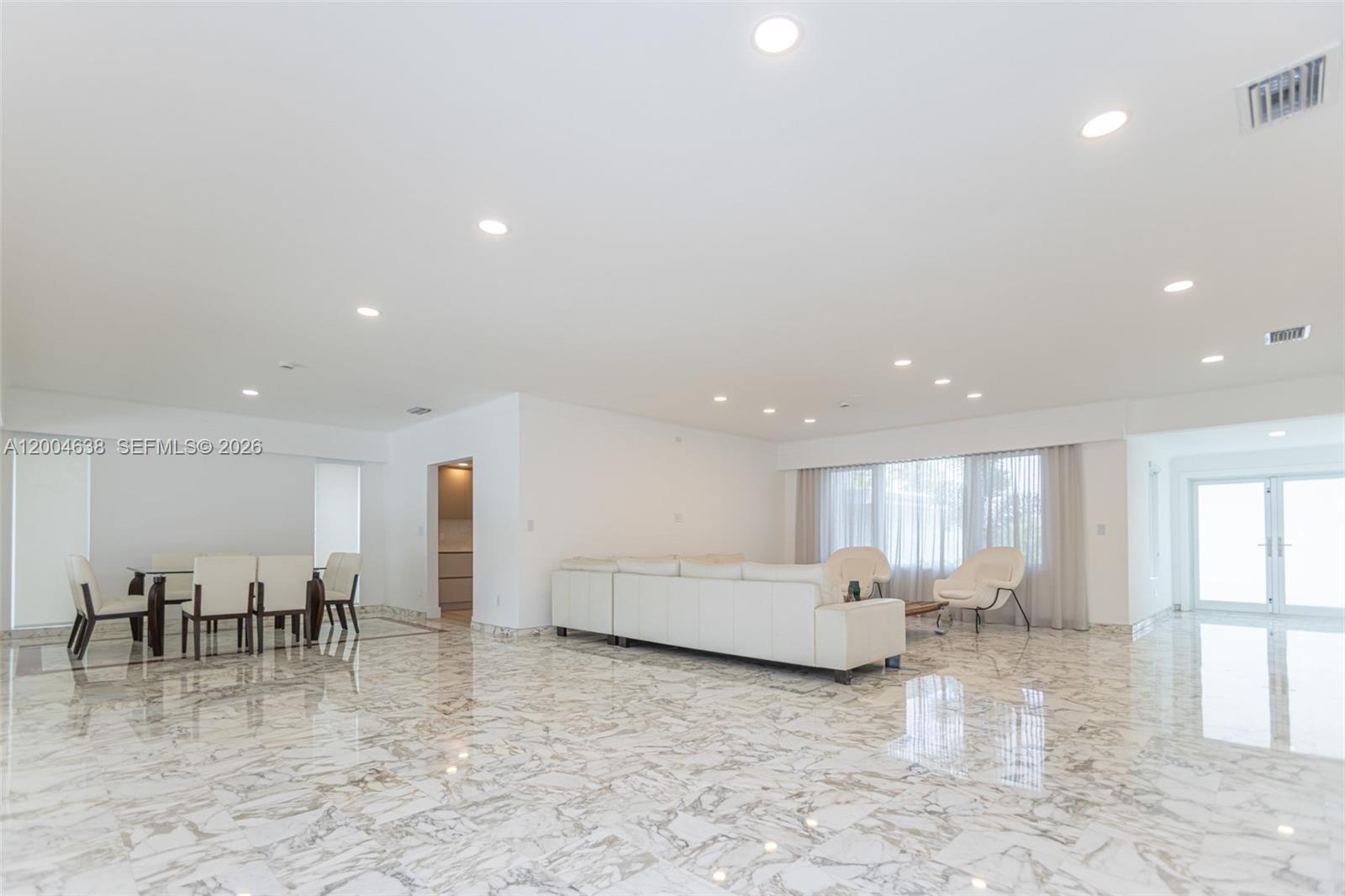 BISCAYNE POINT - Residential