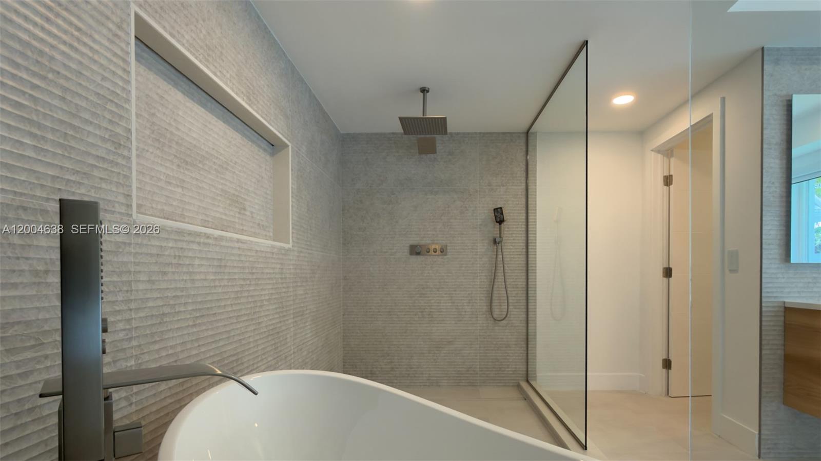 BISCAYNE POINT - Residential