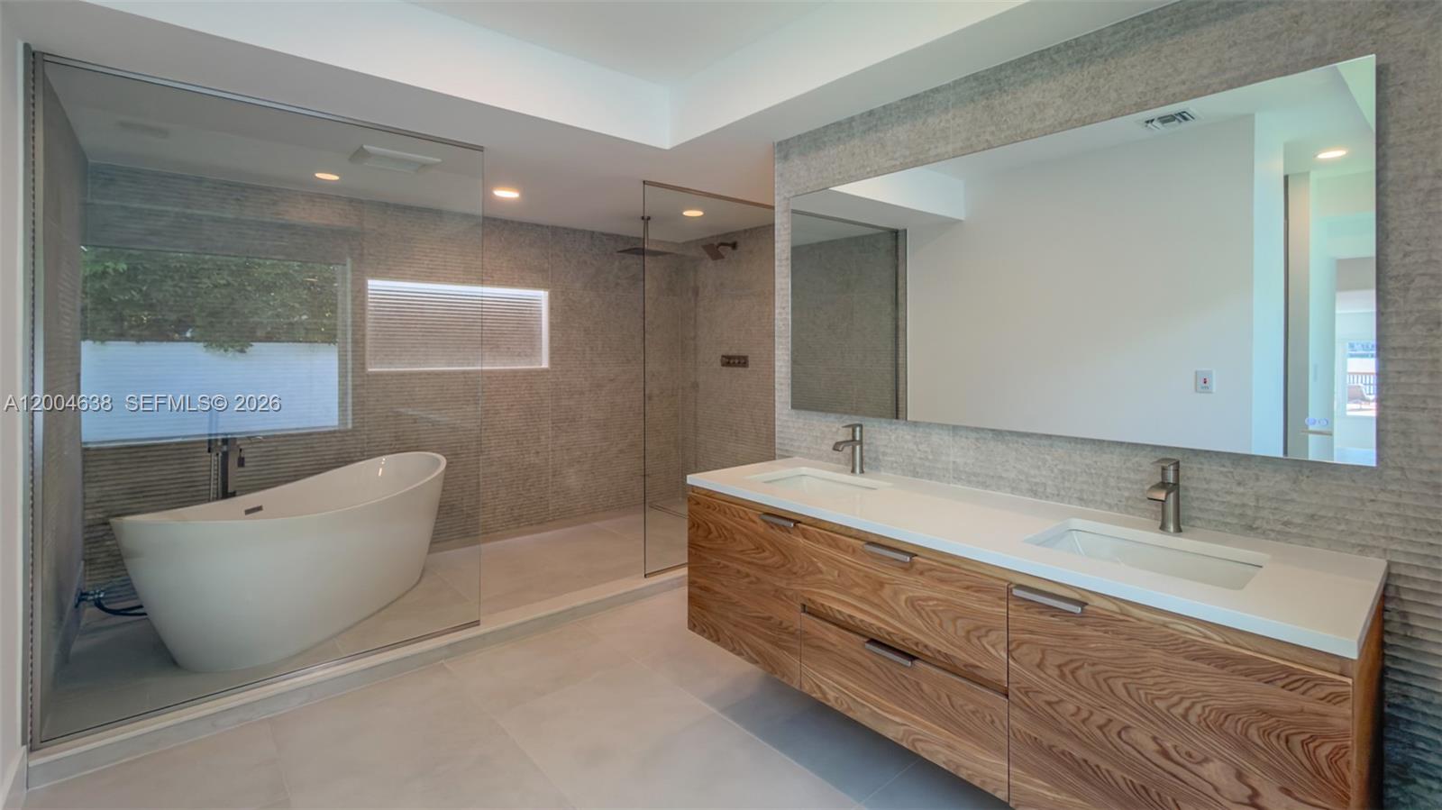 BISCAYNE POINT - Residential