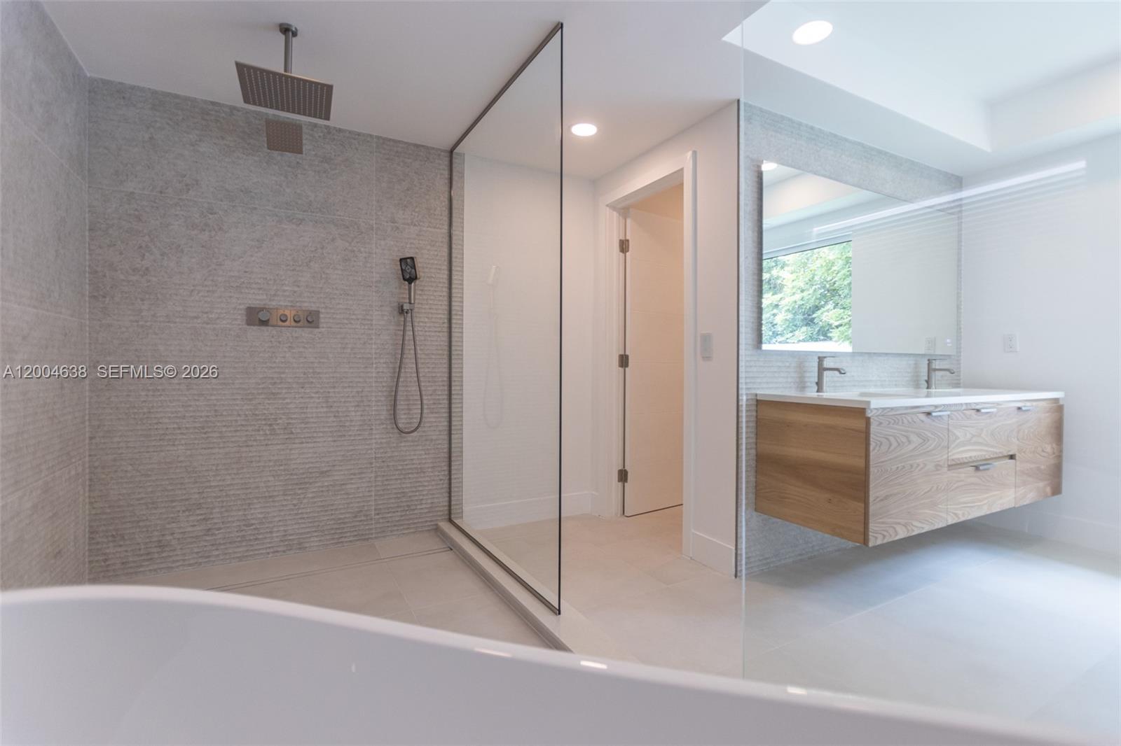 BISCAYNE POINT - Residential