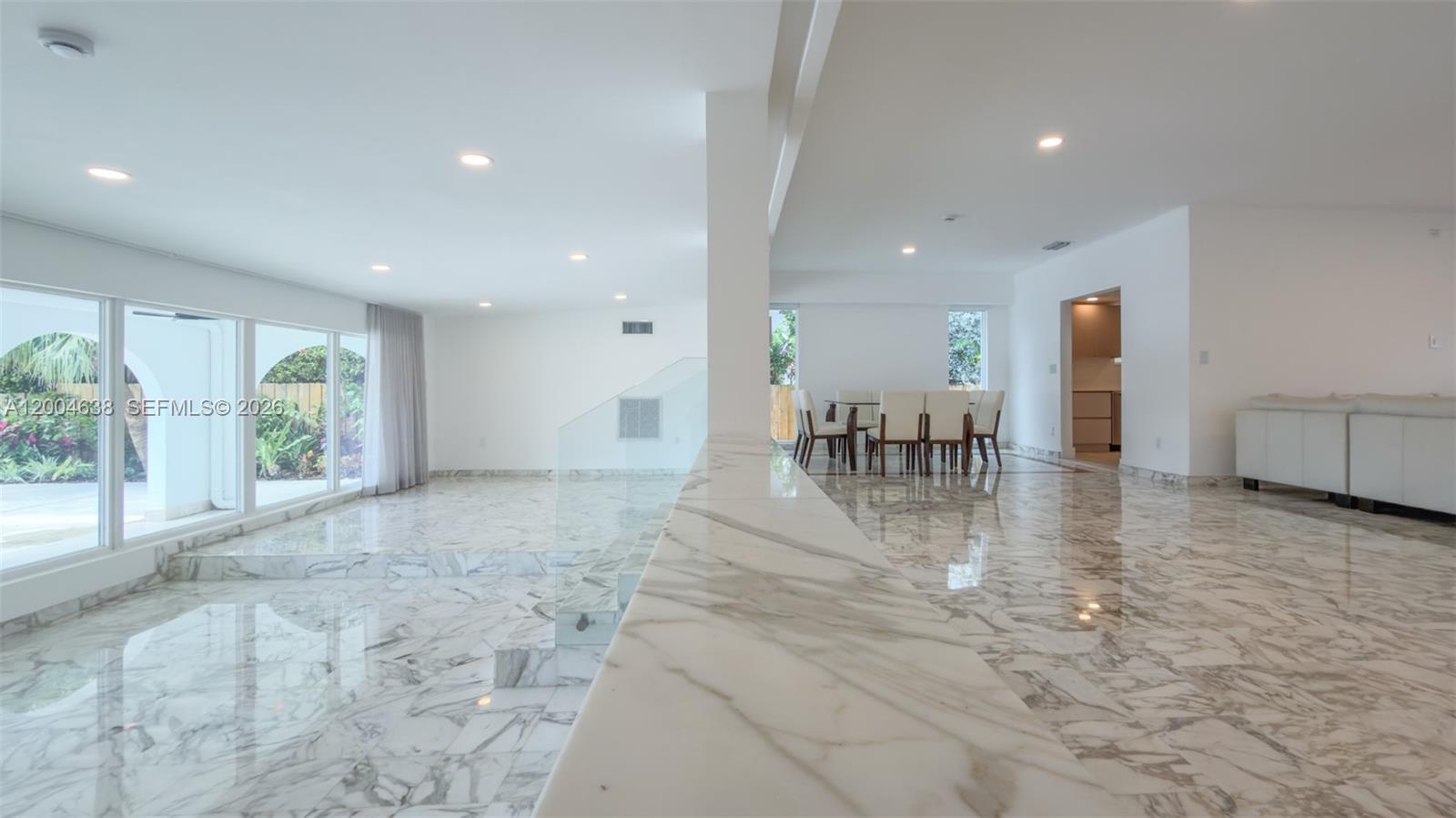 BISCAYNE POINT - Residential