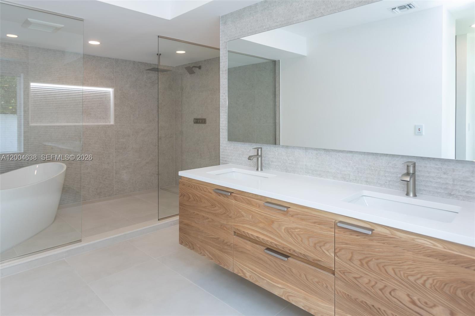 BISCAYNE POINT - Residential