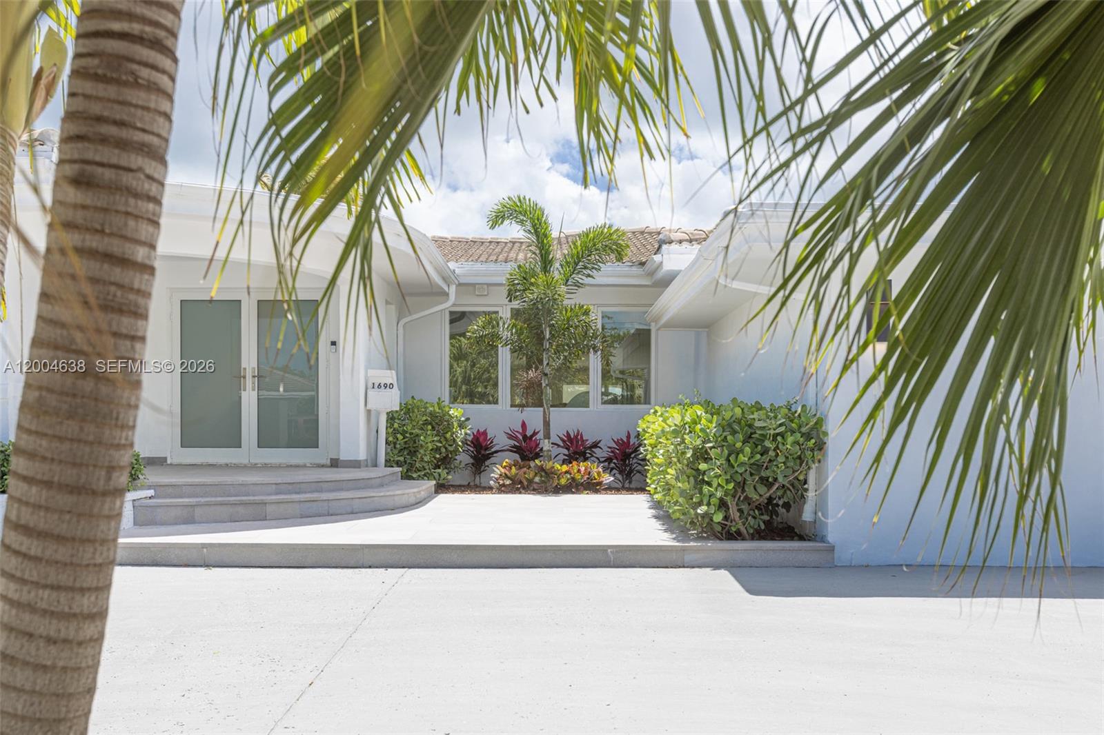 BISCAYNE POINT - Residential