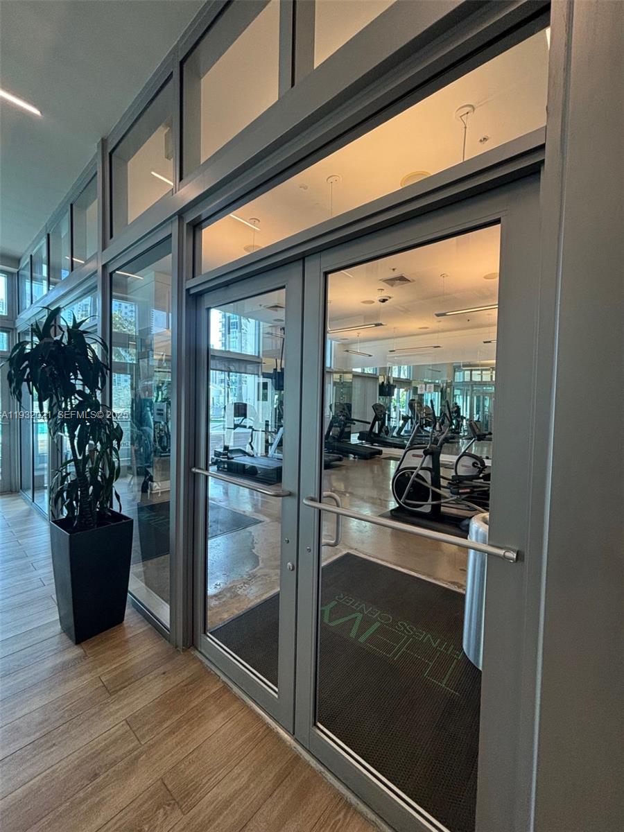 IVY CONDO - Residential Lease