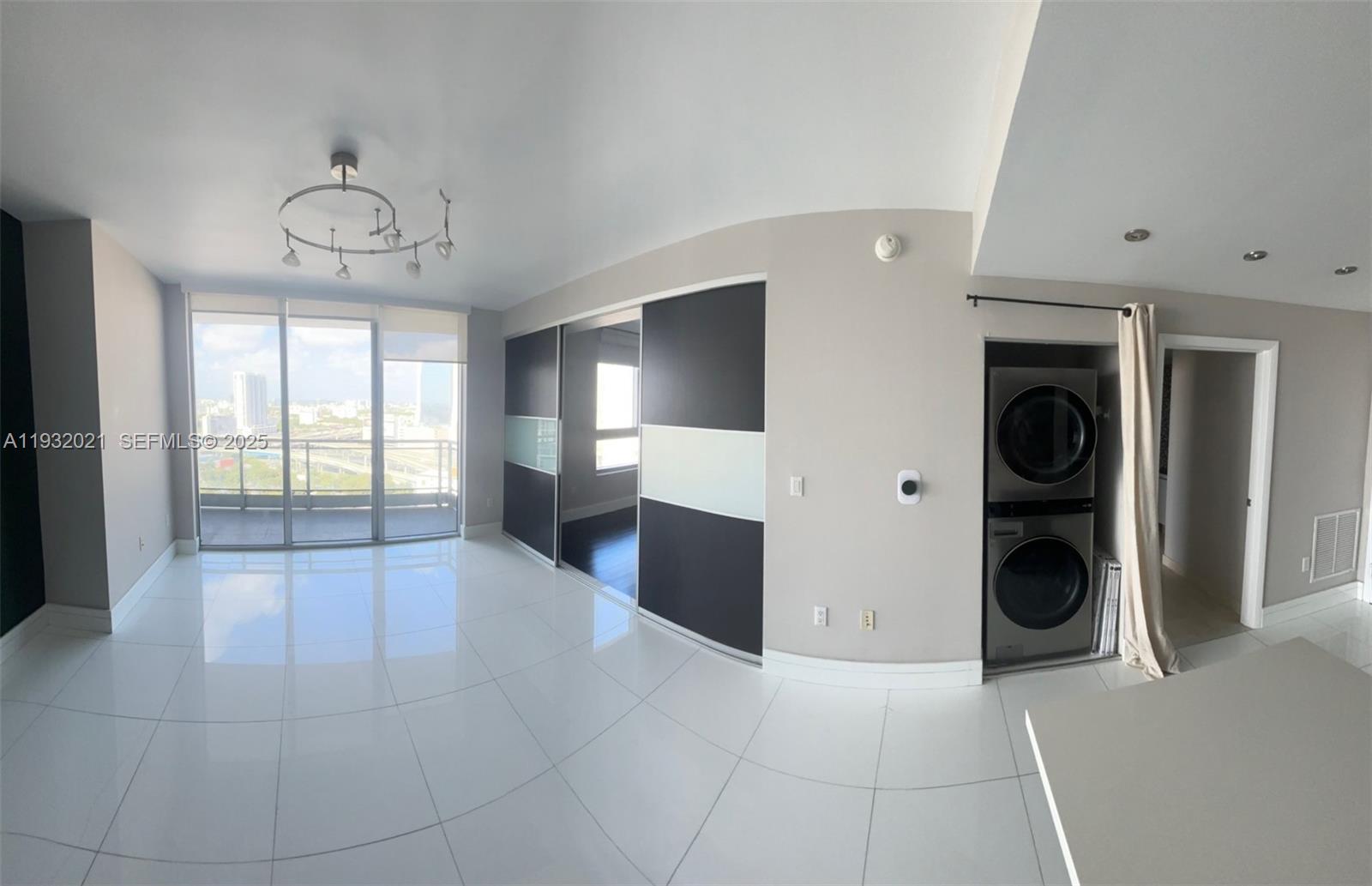 IVY CONDO - Residential Lease