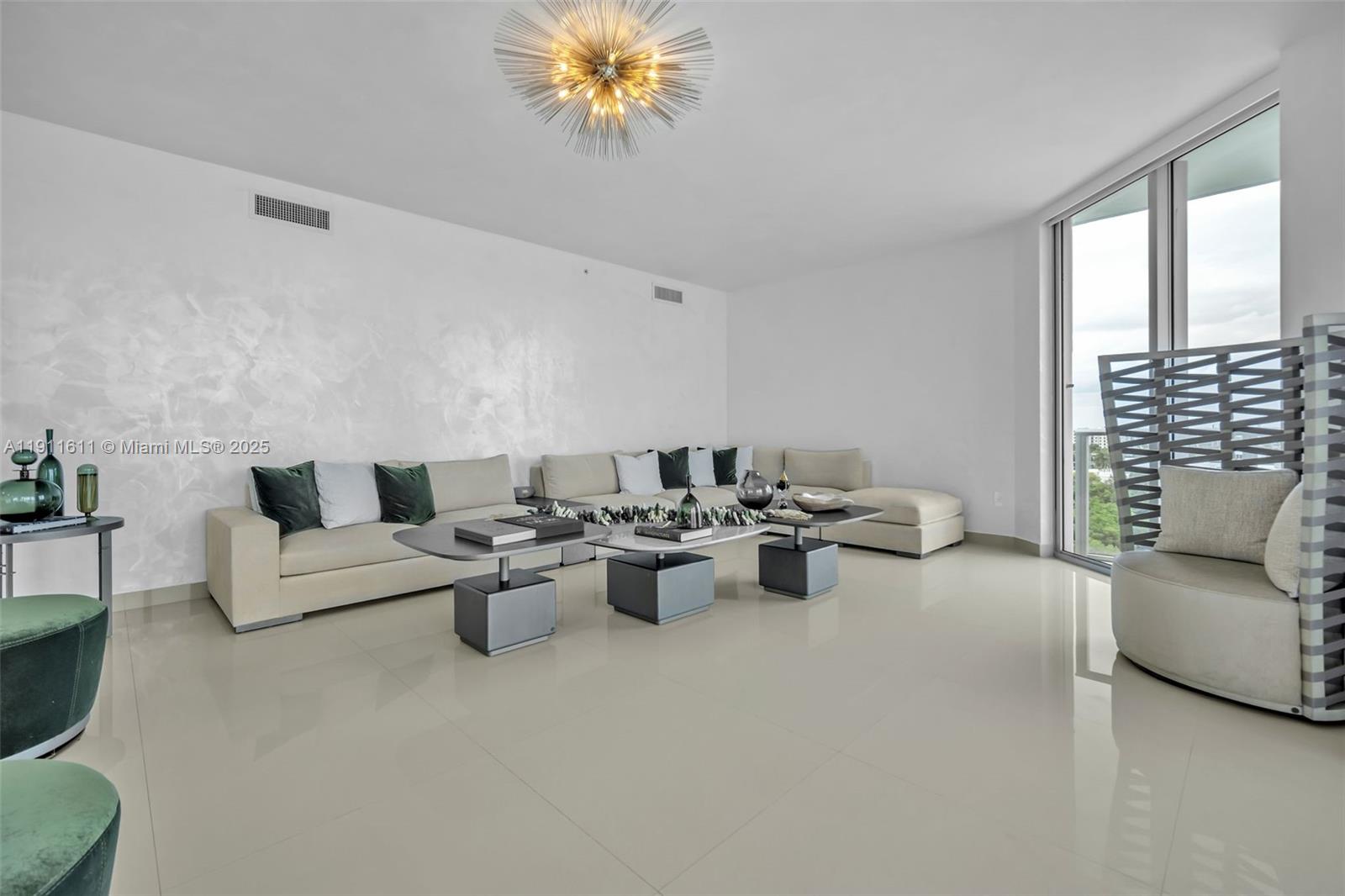 MARINA PALMS RESIDENCES N - Residential