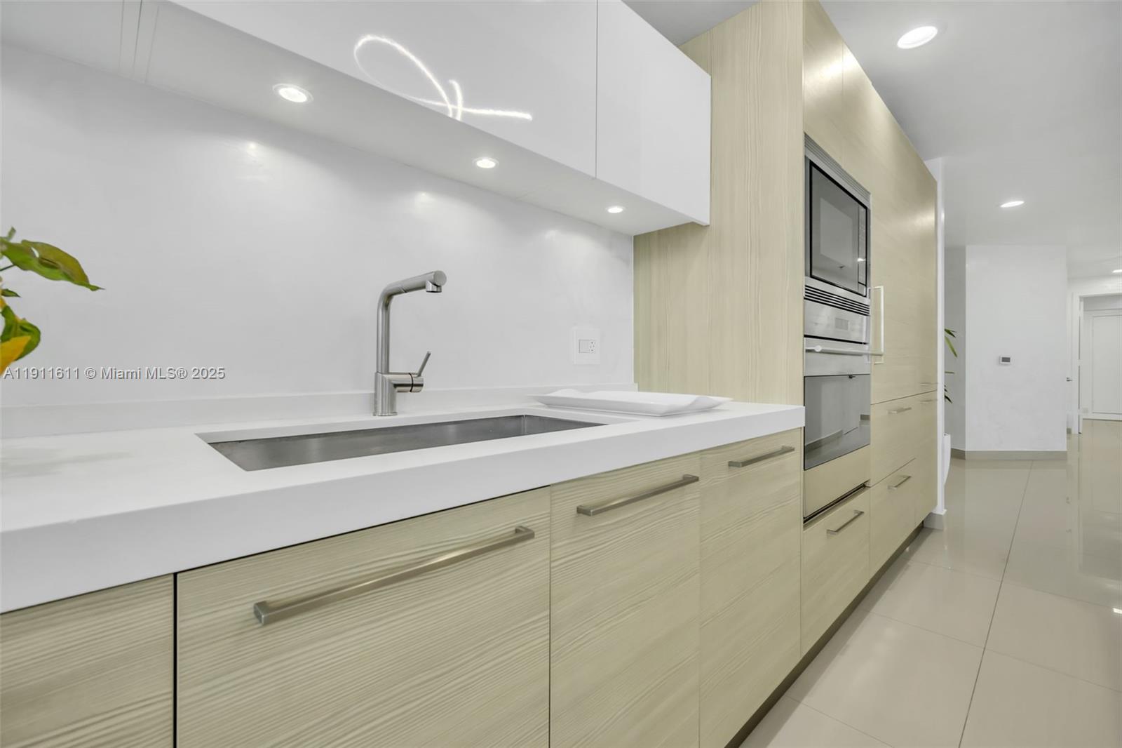 MARINA PALMS RESIDENCES N - Residential