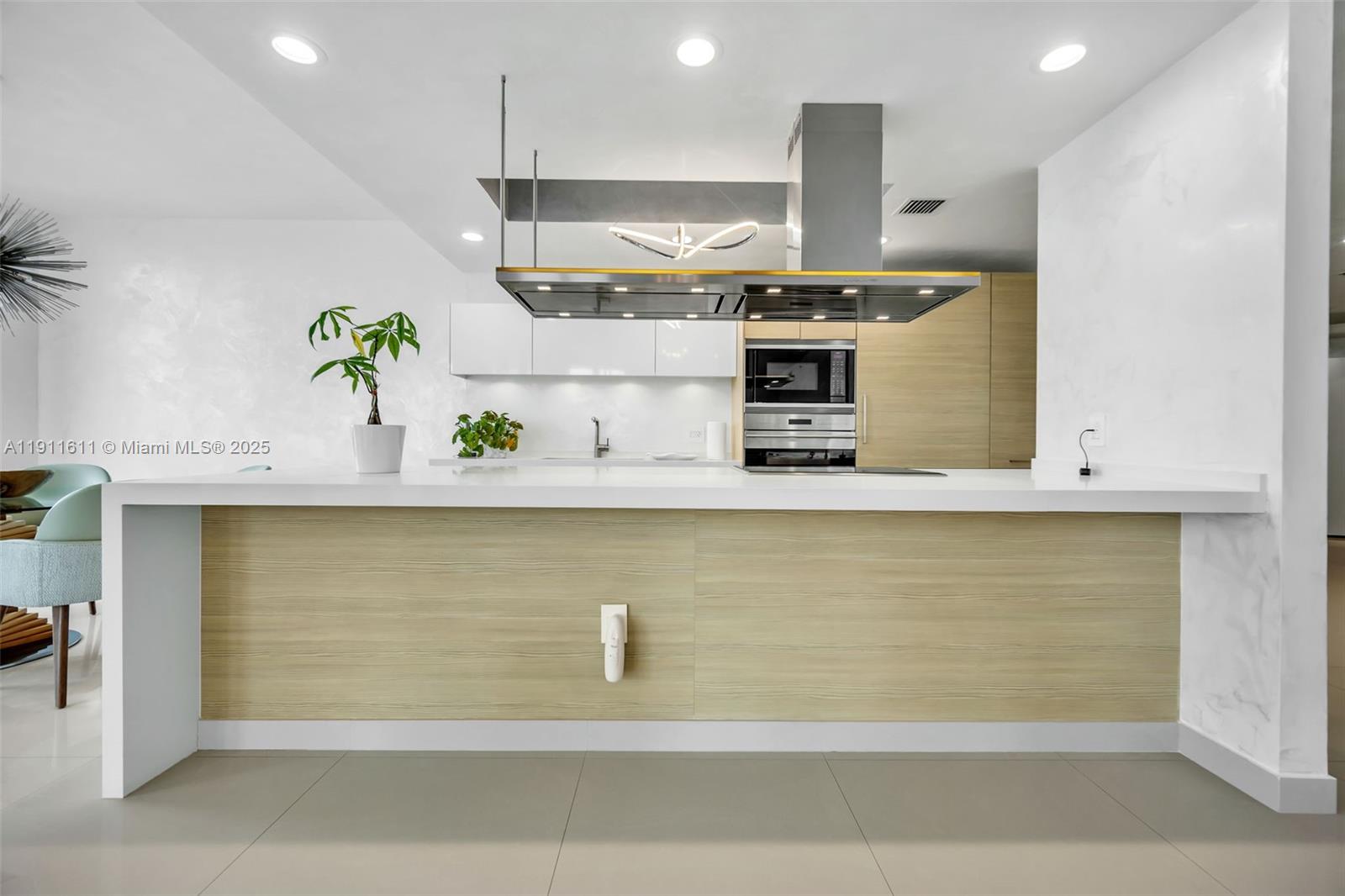 MARINA PALMS RESIDENCES N - Residential