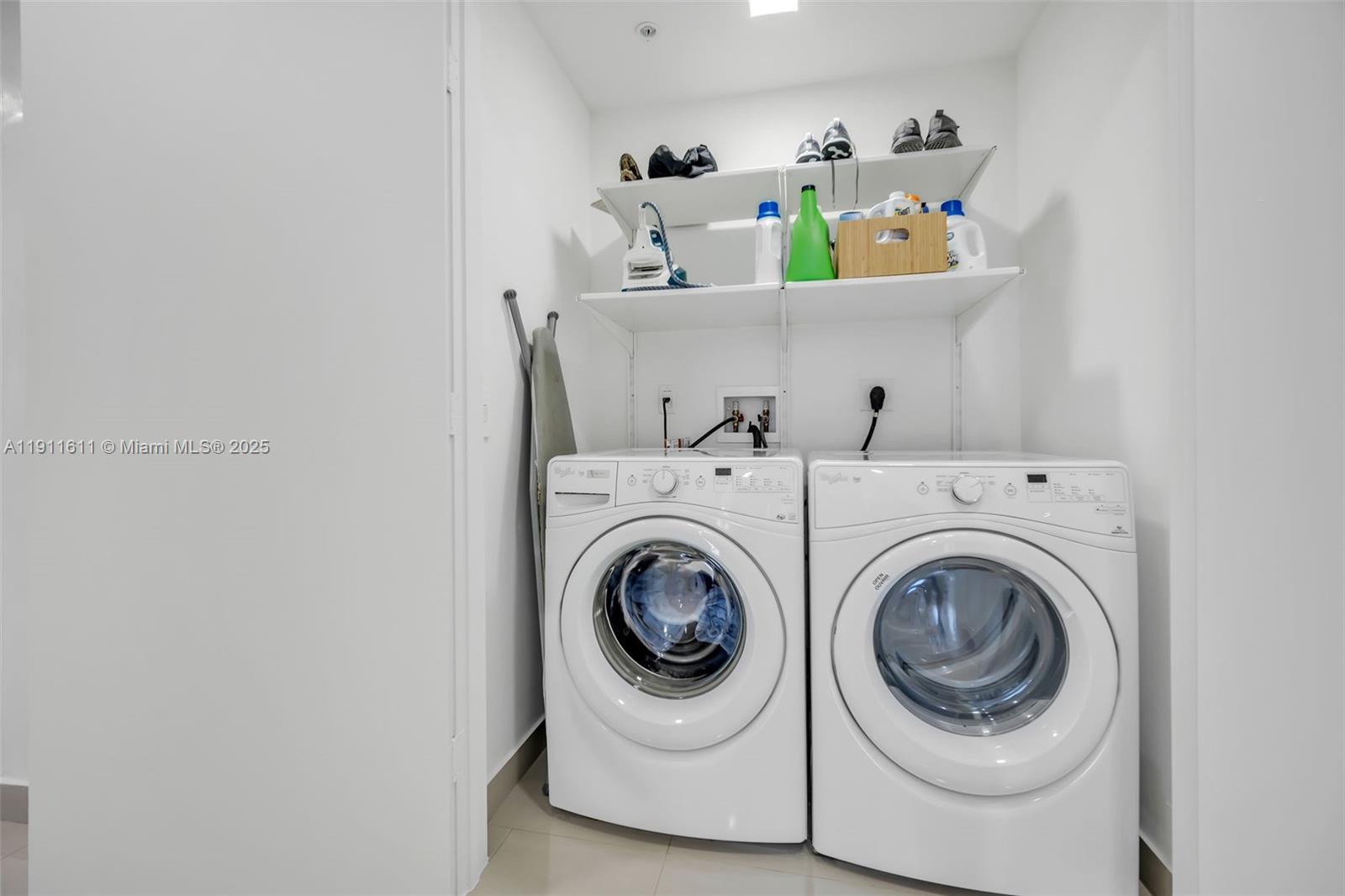 MARINA PALMS RESIDENCES N - Residential