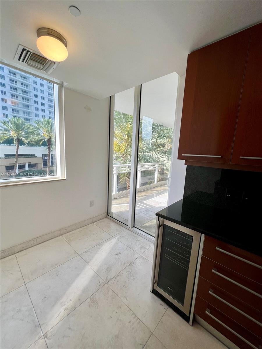 CARBONELL CONDO - Residential