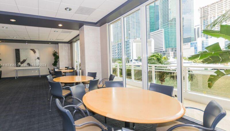 CARBONELL CONDO - Residential
