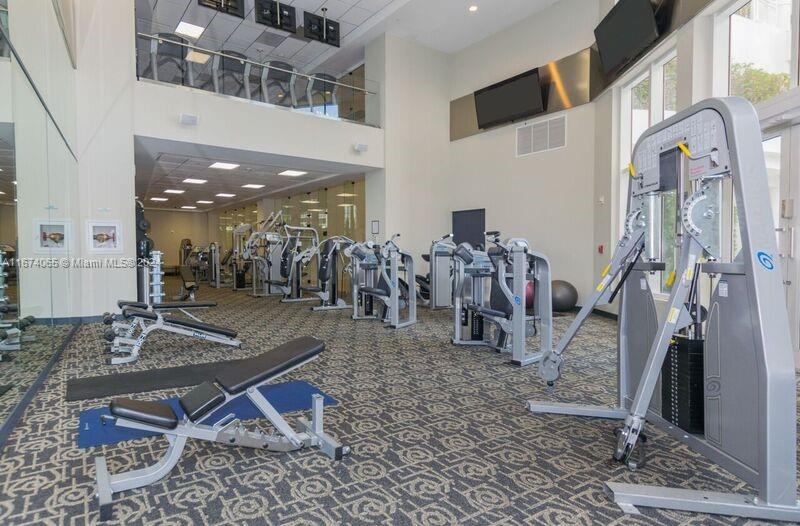 CARBONELL CONDO - Residential