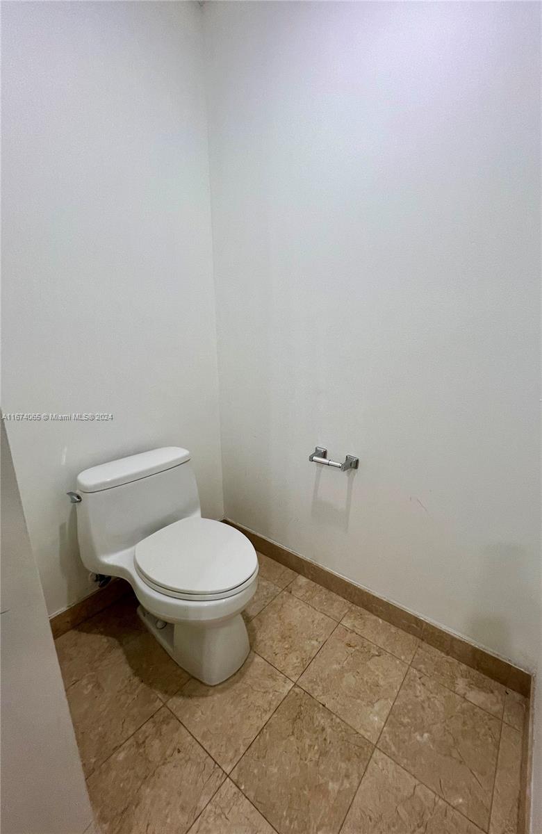 CARBONELL CONDO - Residential