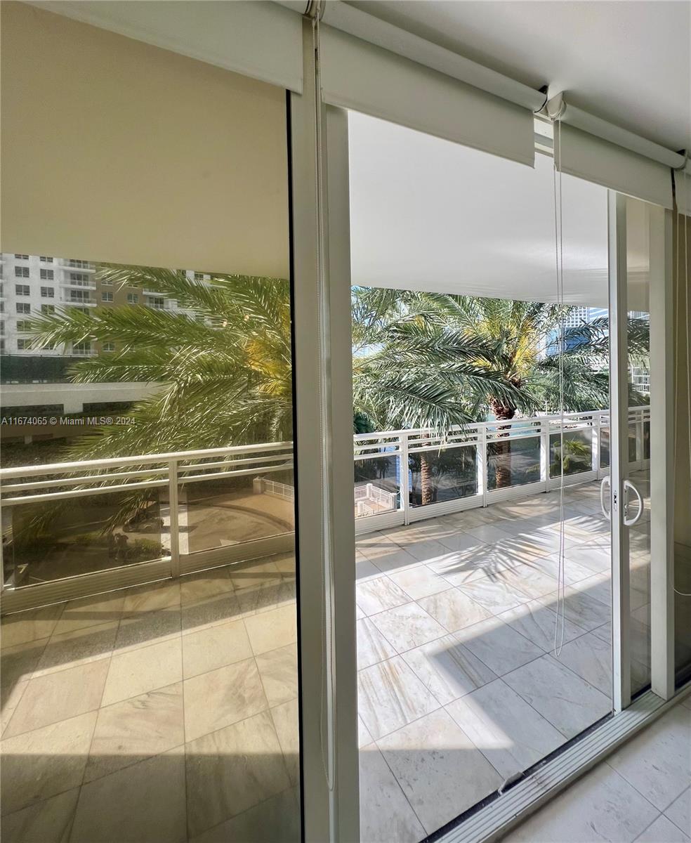 CARBONELL CONDO - Residential
