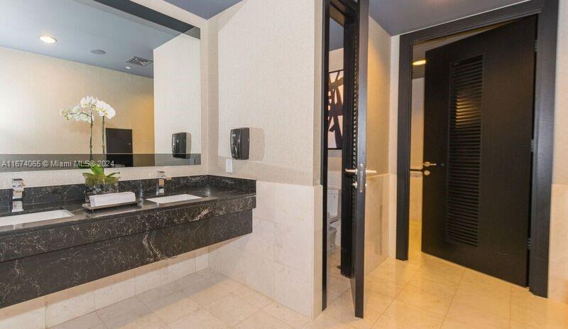 CARBONELL CONDO - Residential