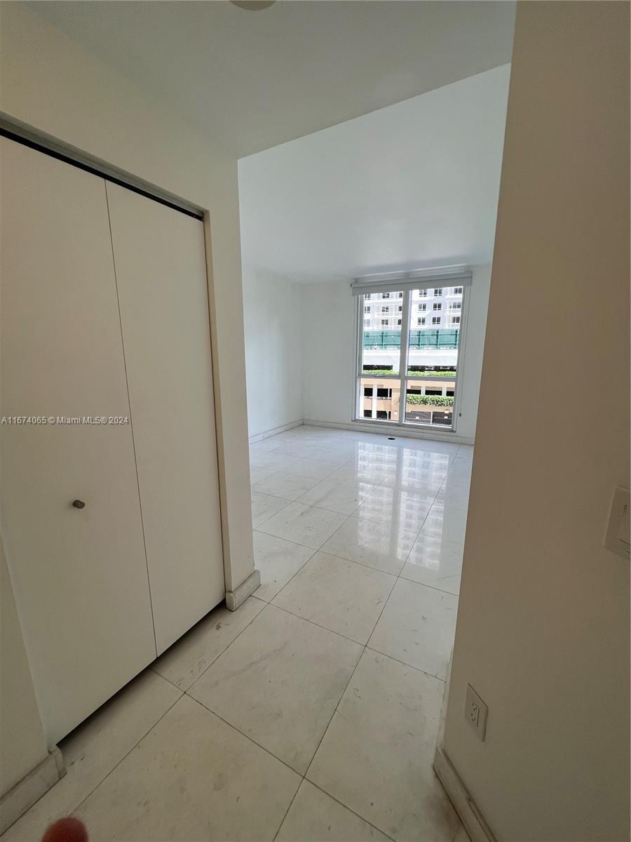 CARBONELL CONDO - Residential