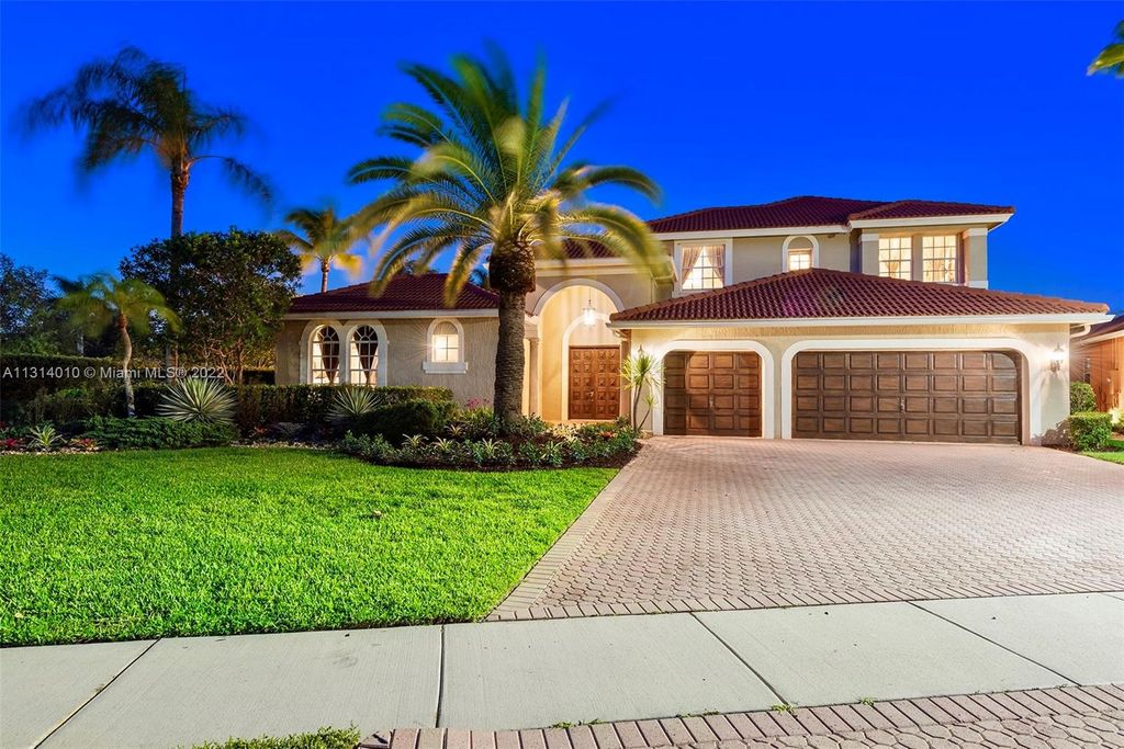 Photo of 3905 SW 185th Ter, Miramar, FL 33029 (MLS # A11314010)