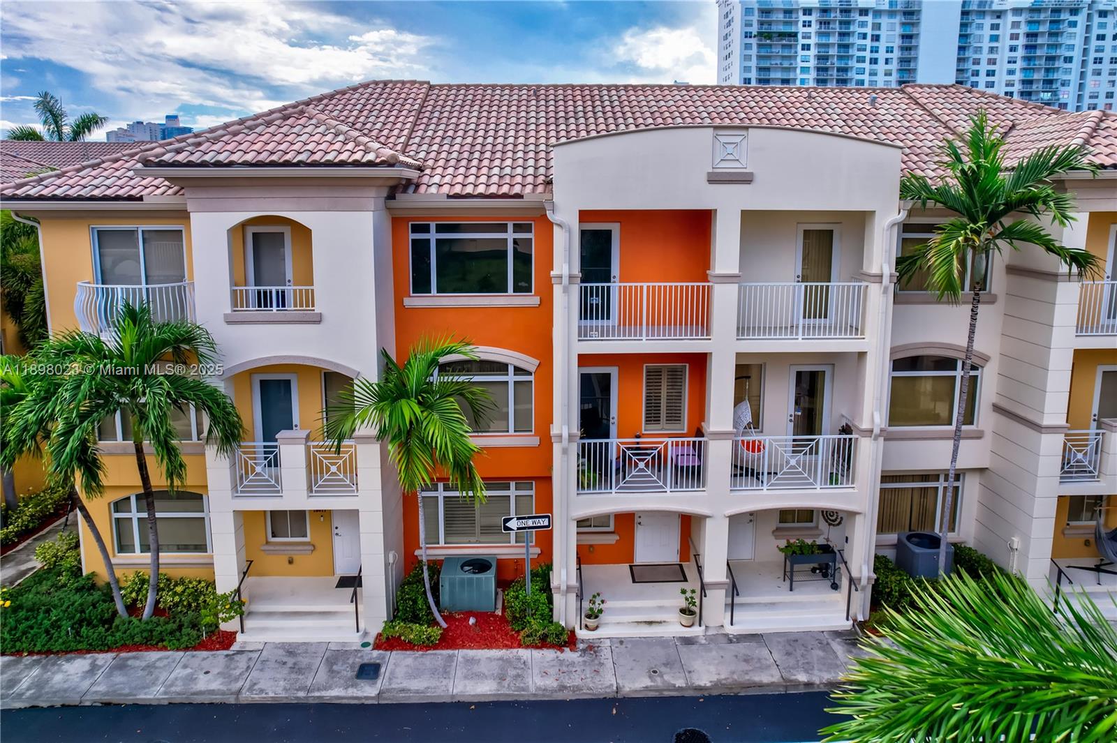View photos, virtual tours, details... 18409 NE 27th Ct 156