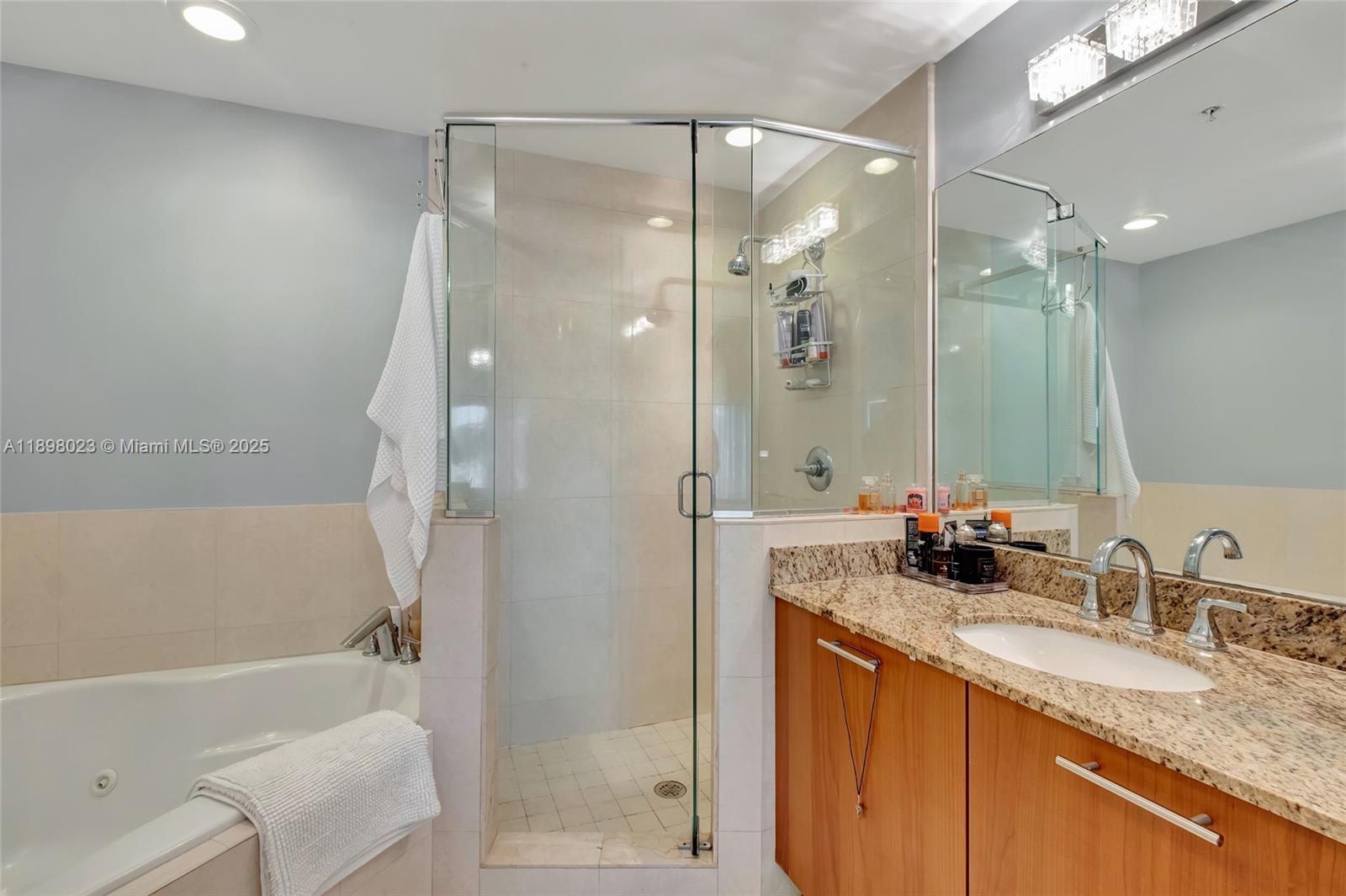 MERCO AT AVENTURA - Residential