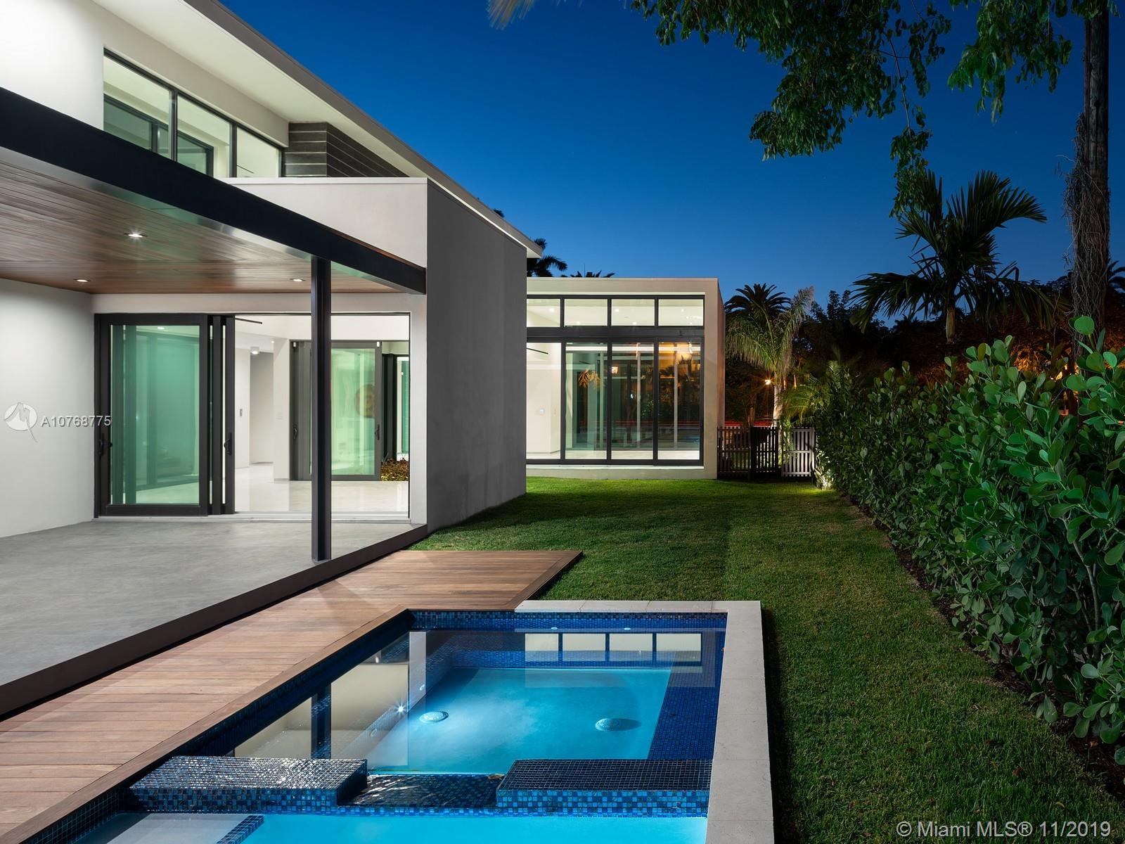 BRICKELLS FLAGLER - Residential