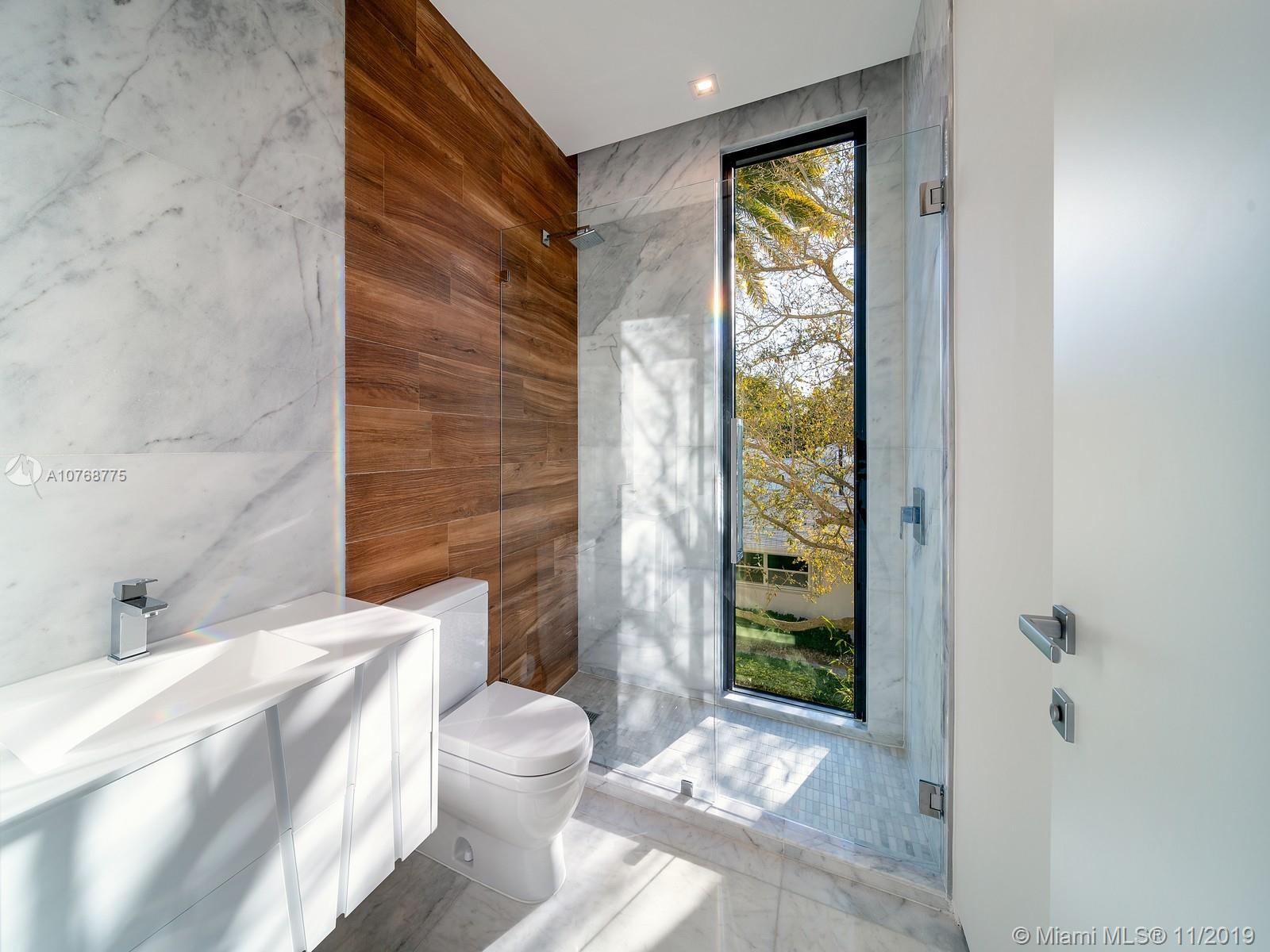 BRICKELLS FLAGLER - Residential