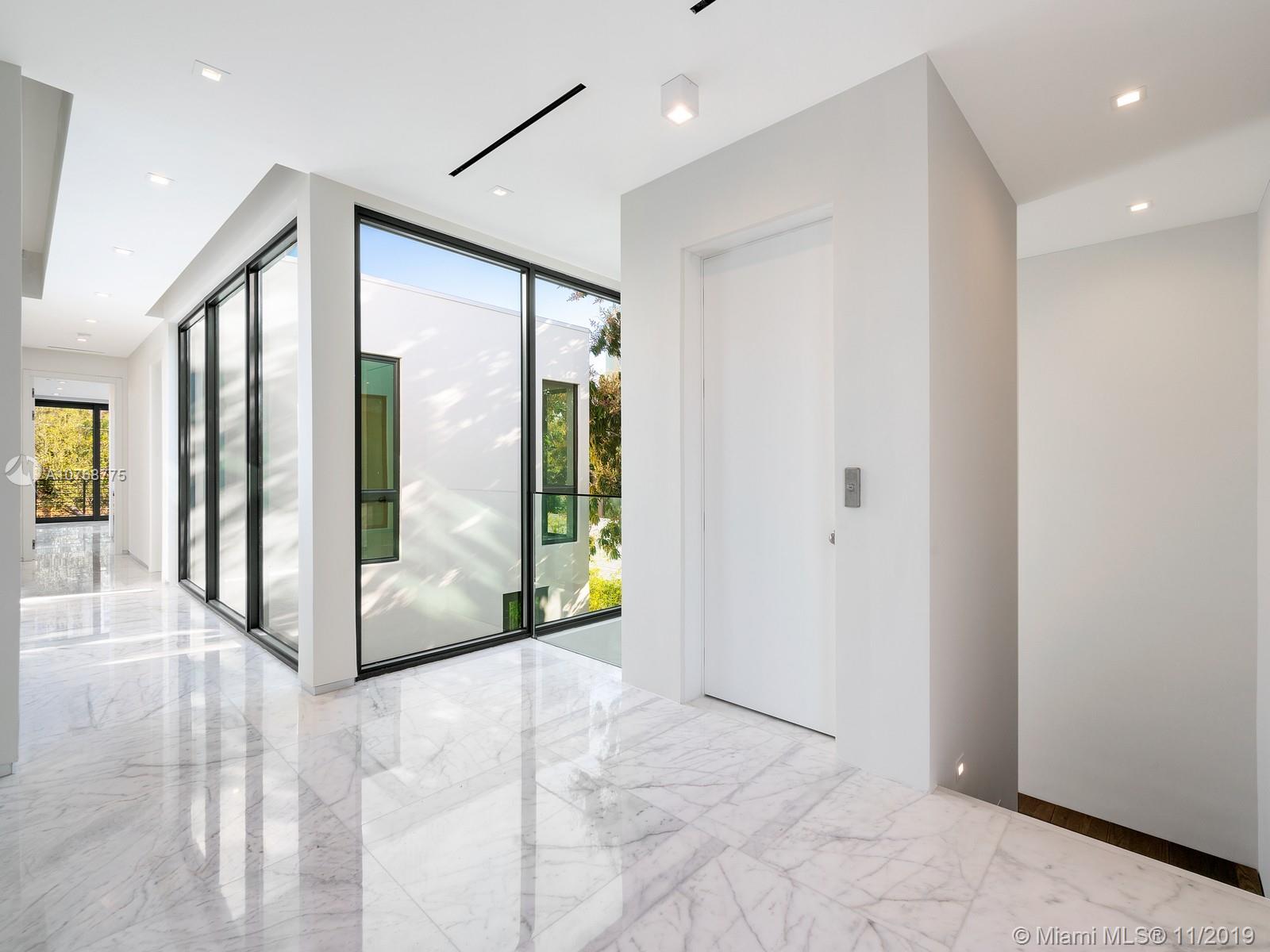 BRICKELLS FLAGLER - Residential