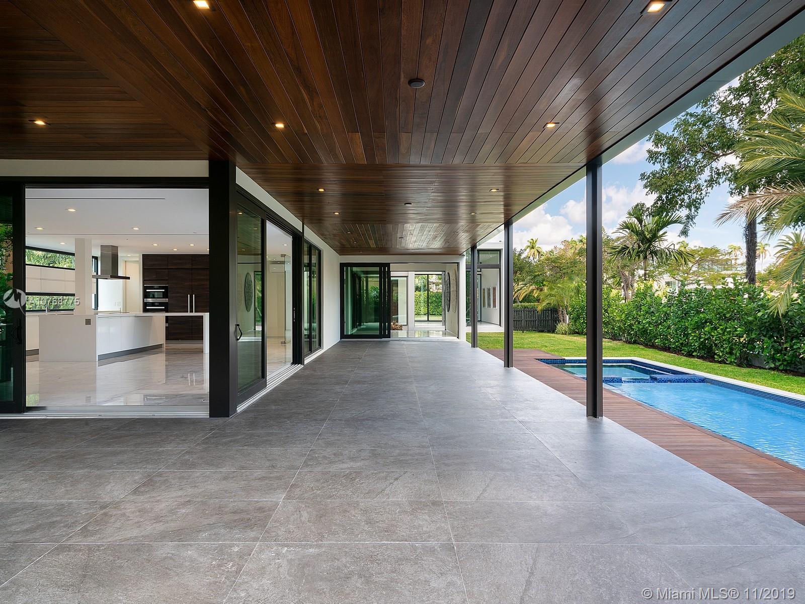 BRICKELLS FLAGLER - Residential