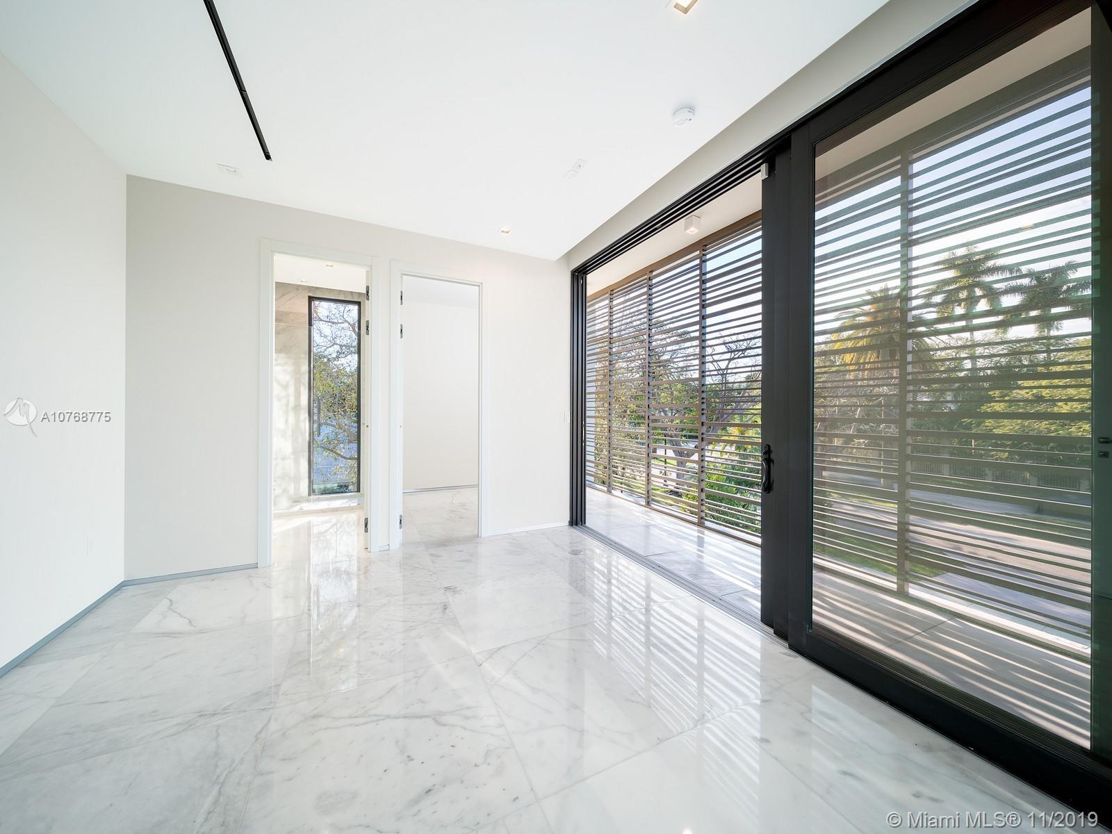 BRICKELLS FLAGLER - Residential