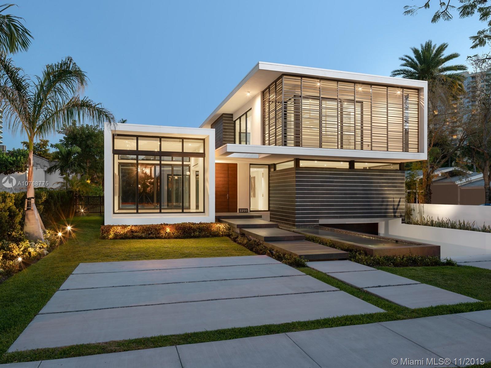 BRICKELLS FLAGLER - Residential