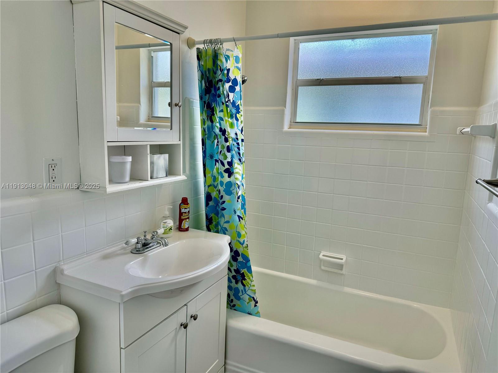 VICTORIA PARK CORR AMEN P - Residential Lease