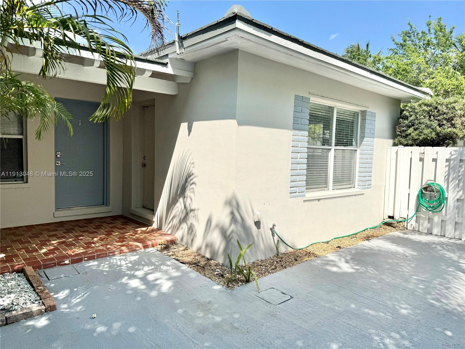 VICTORIA PARK CORR AMEN P - Residential Lease