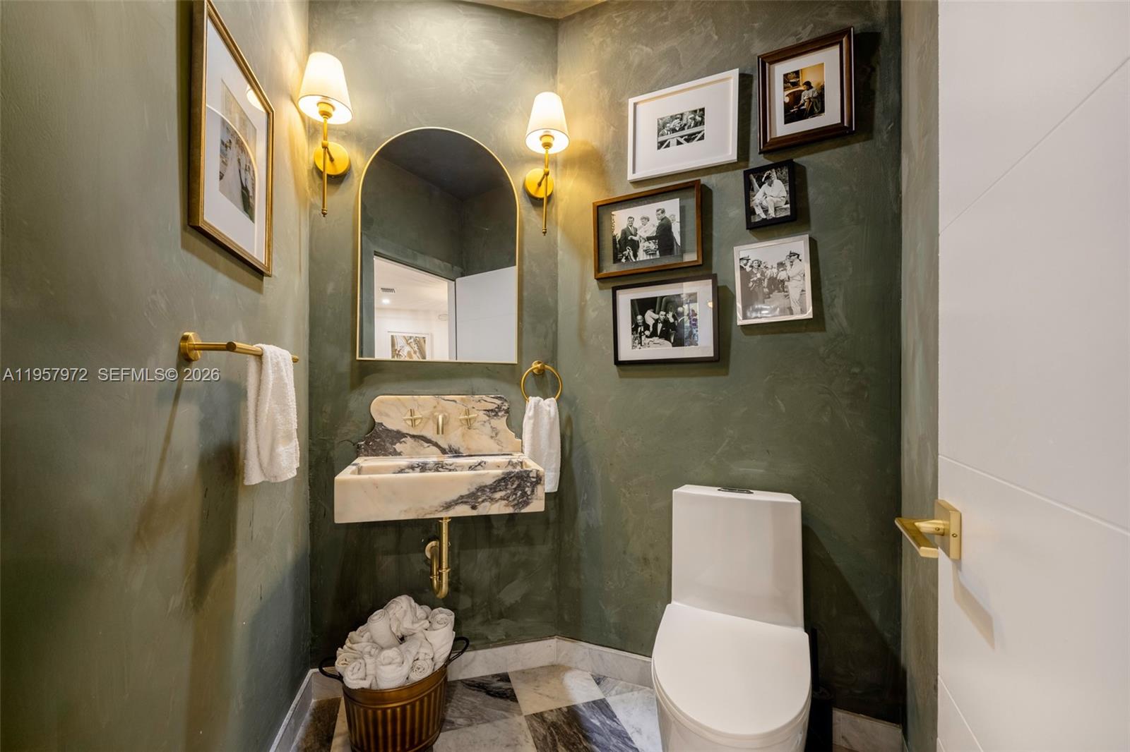 VIRGINIA GROVE CONDO - Residential