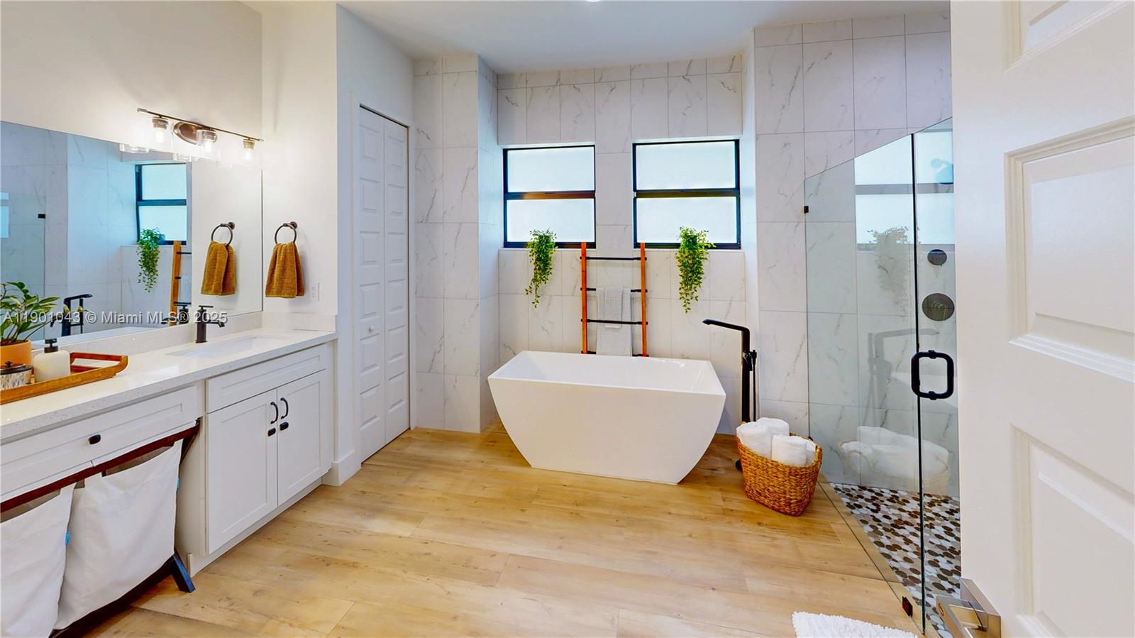 MCMINN ESTATES - Residential