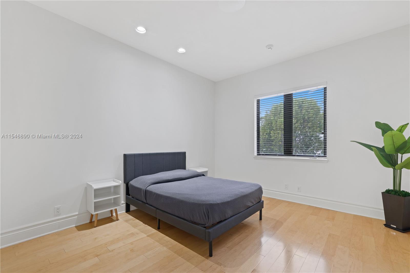 OAKS AT BOCA RATON 1 - Residential