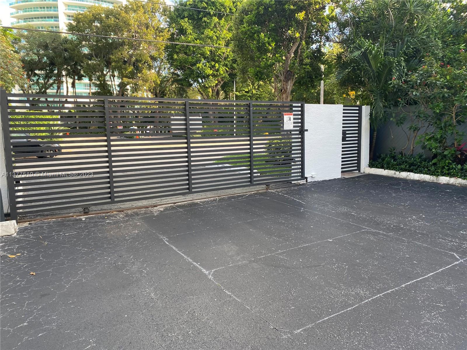 BRICKELLS FLAGLER - Residential Lease