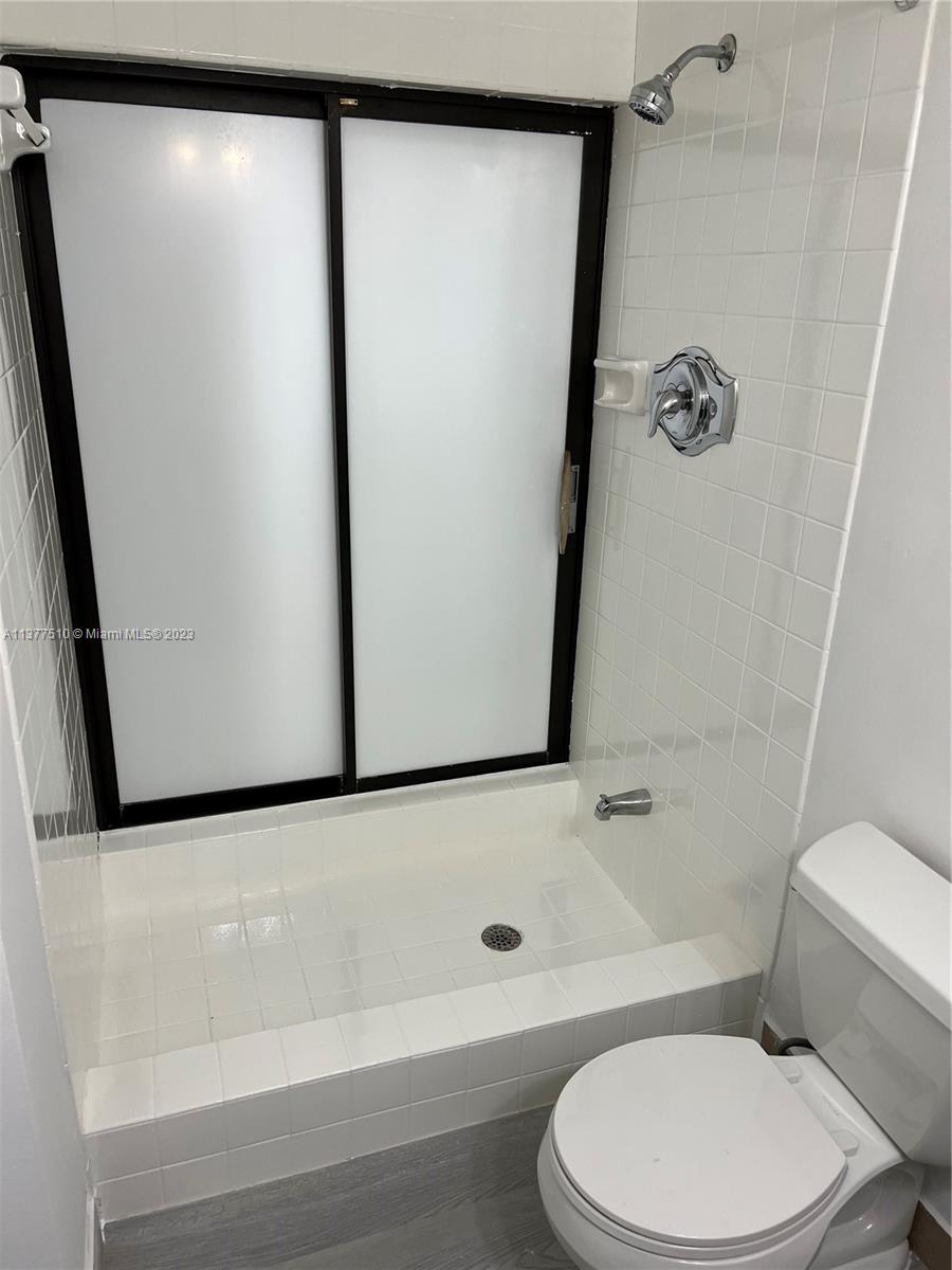 BRICKELLS FLAGLER - Residential Lease